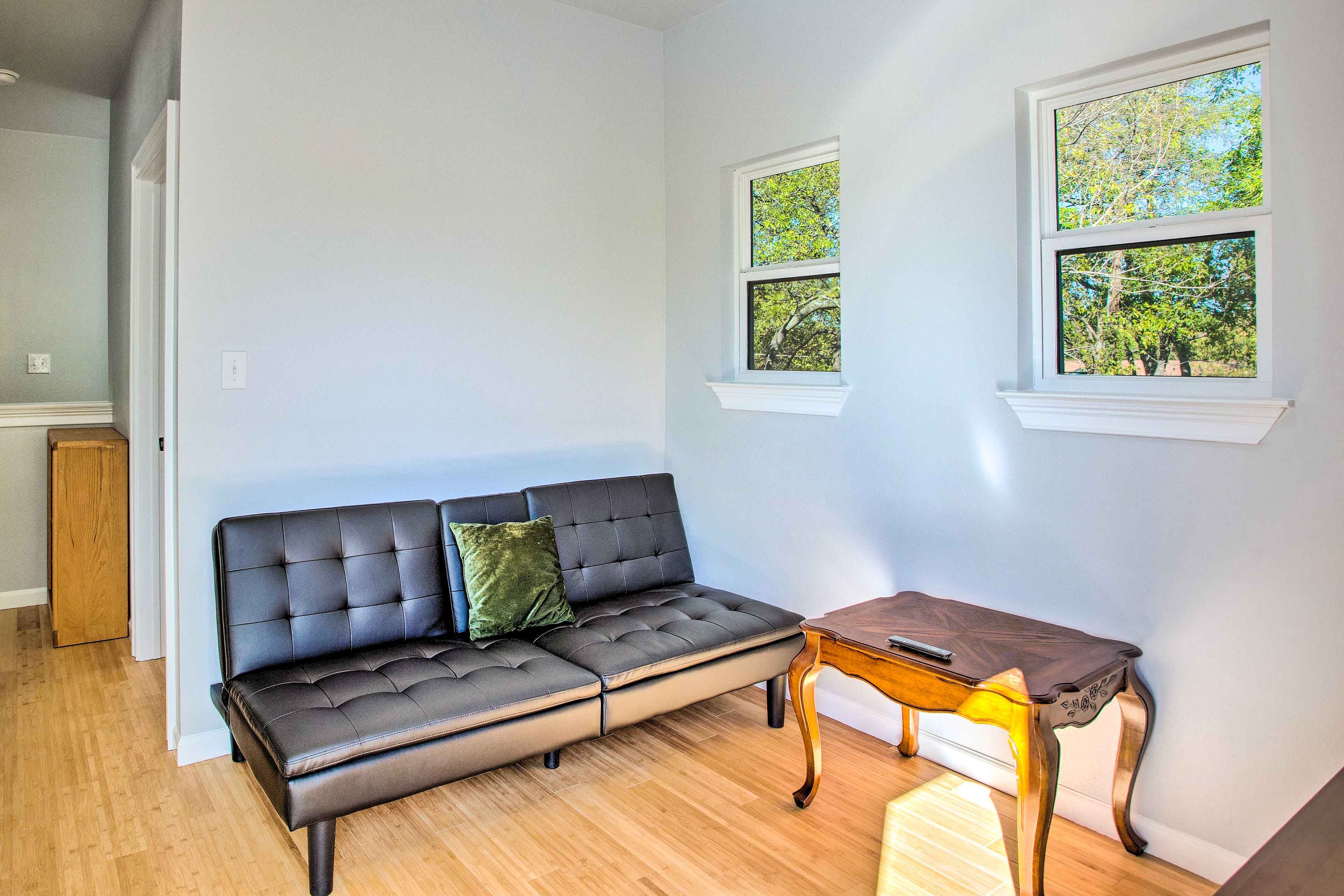 2nd-Floor Living Space | Full Futon | Smart TV