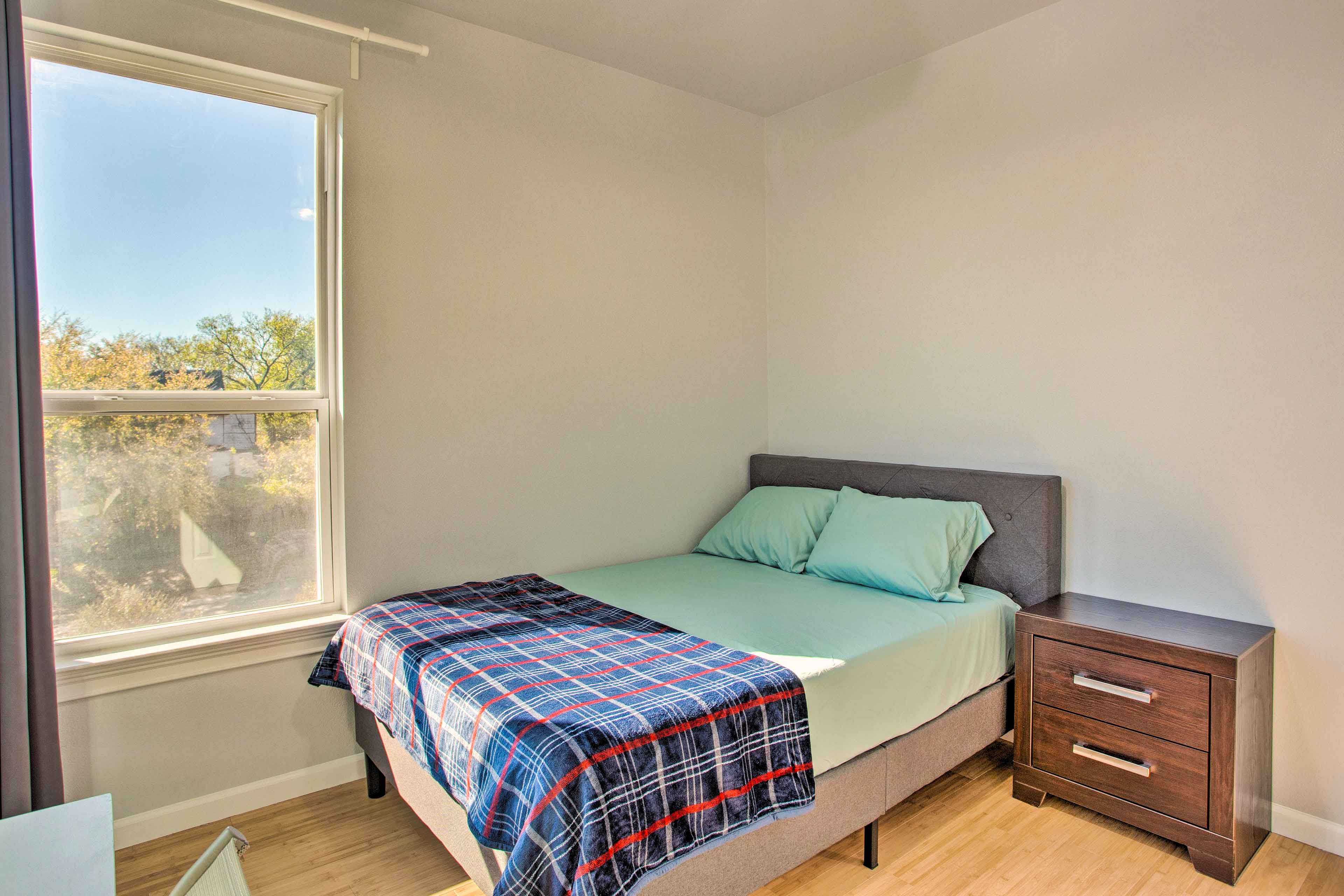 Bedroom 3 | Full Bed | 2nd Floor
