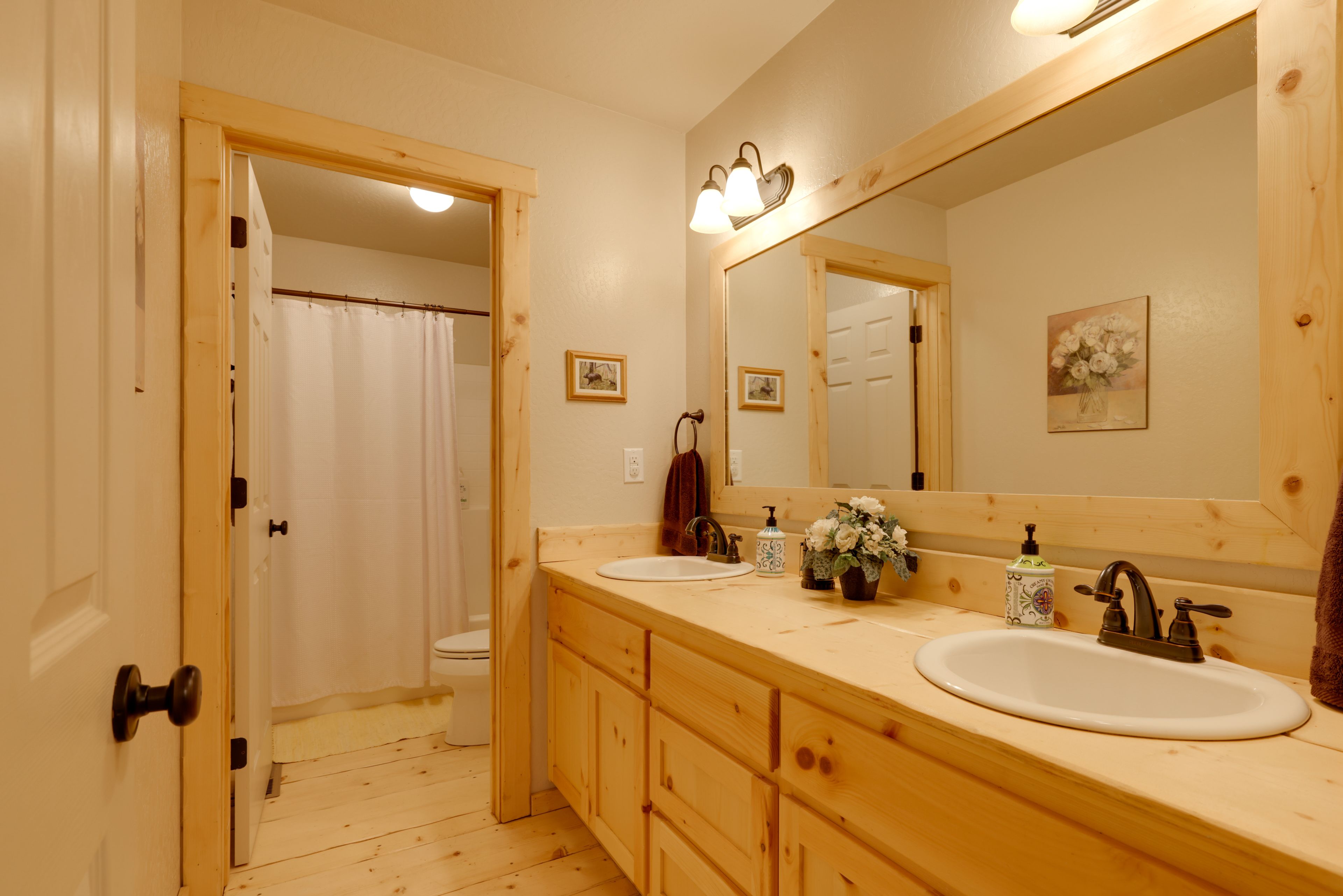 Full Bathroom