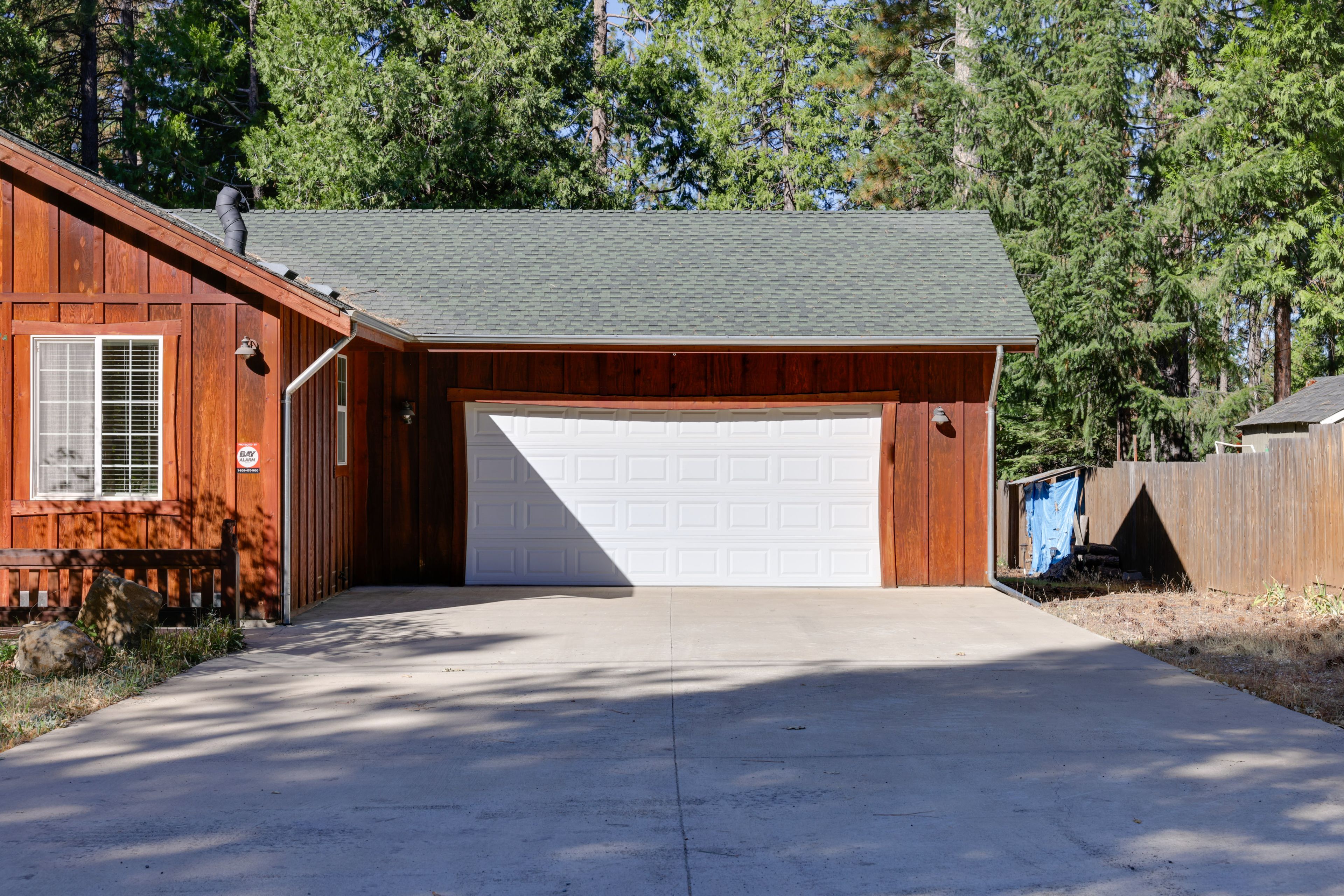 Parking | Driveway (2 Vehicles)
