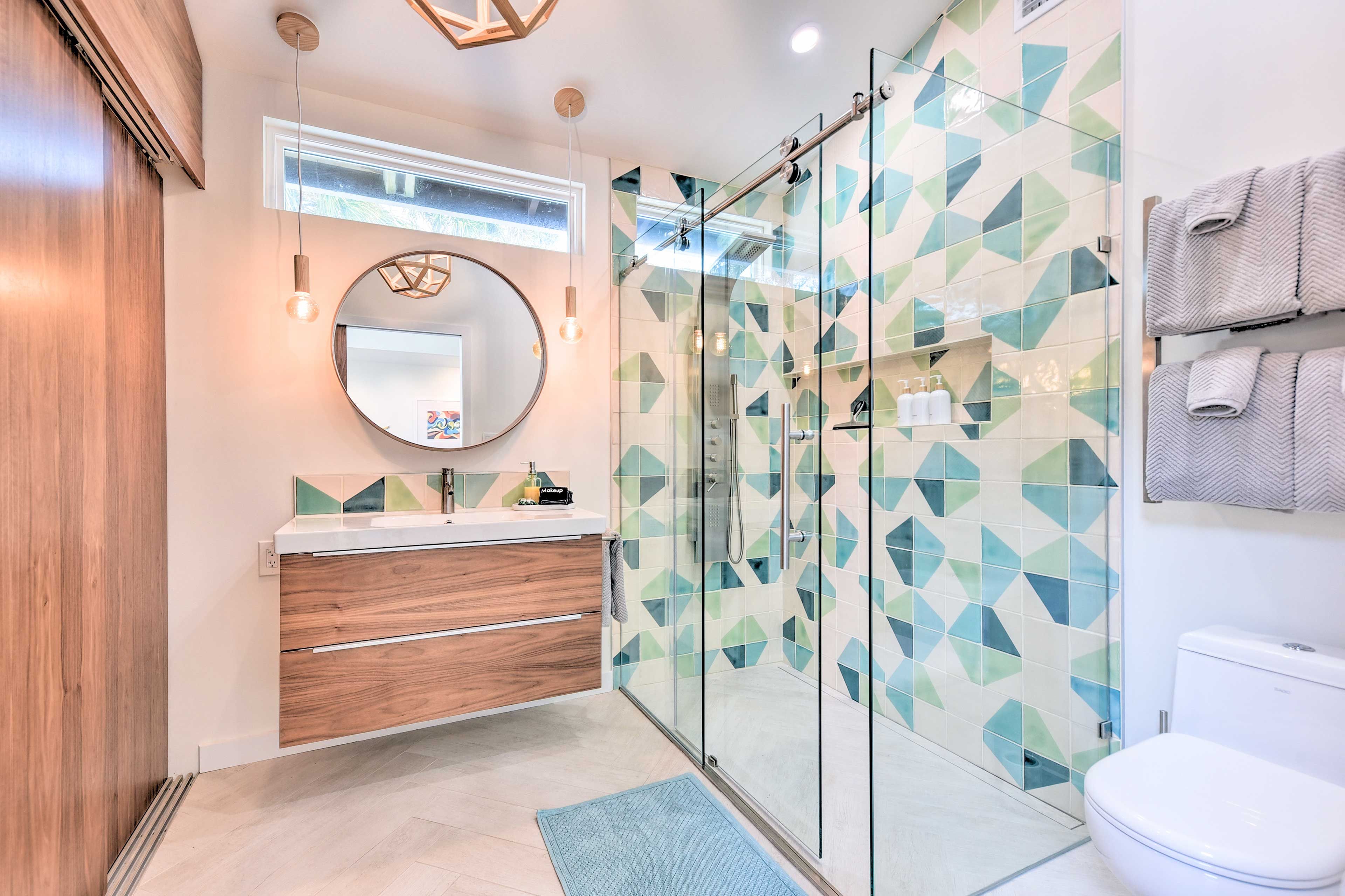 Bathroom | Towels Provided | Laundry Closet