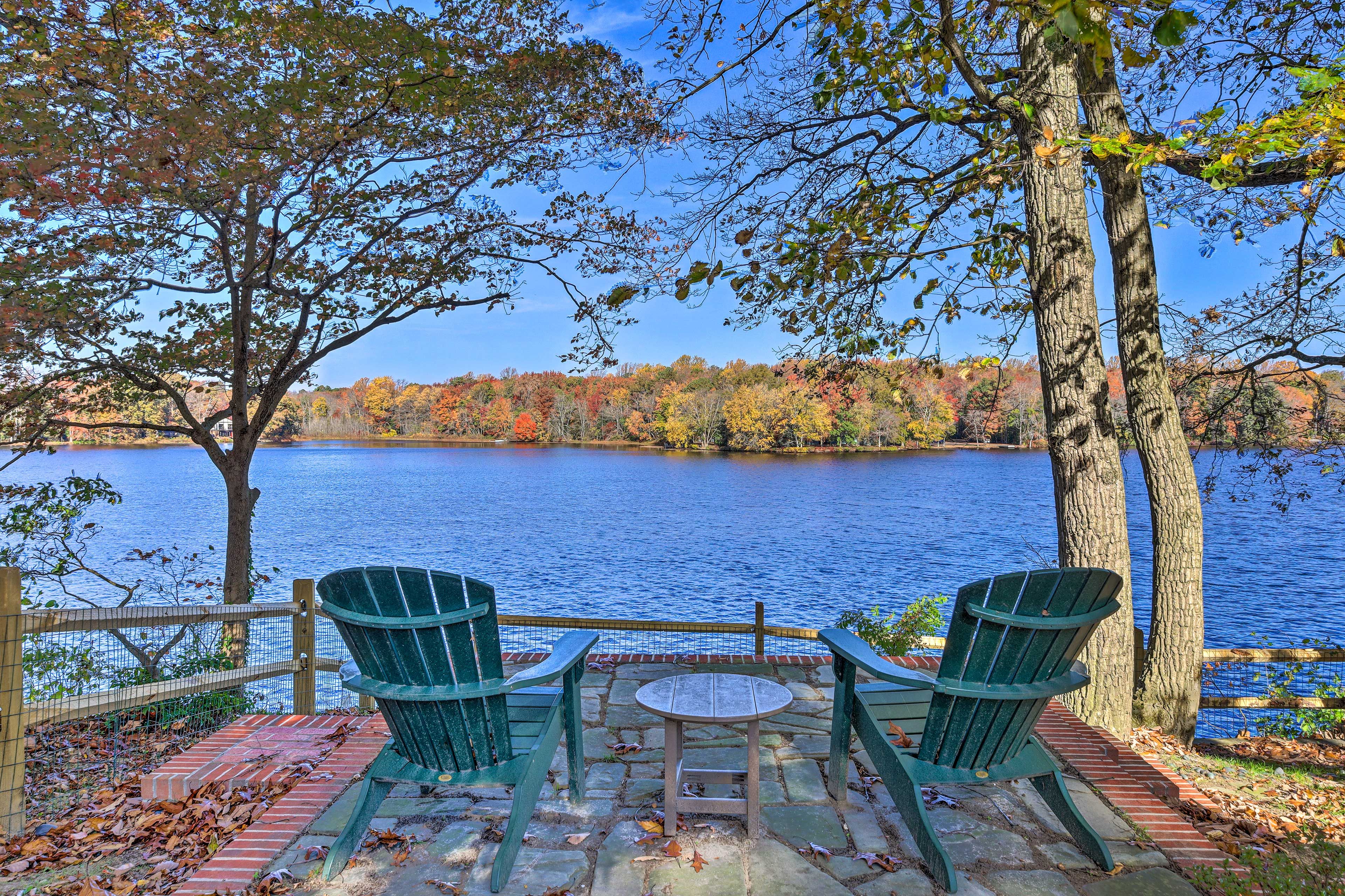 Milford Vacation Rental | 2BR | 2BA | 1,500 Sq Ft | 3 Steps Required for Entry