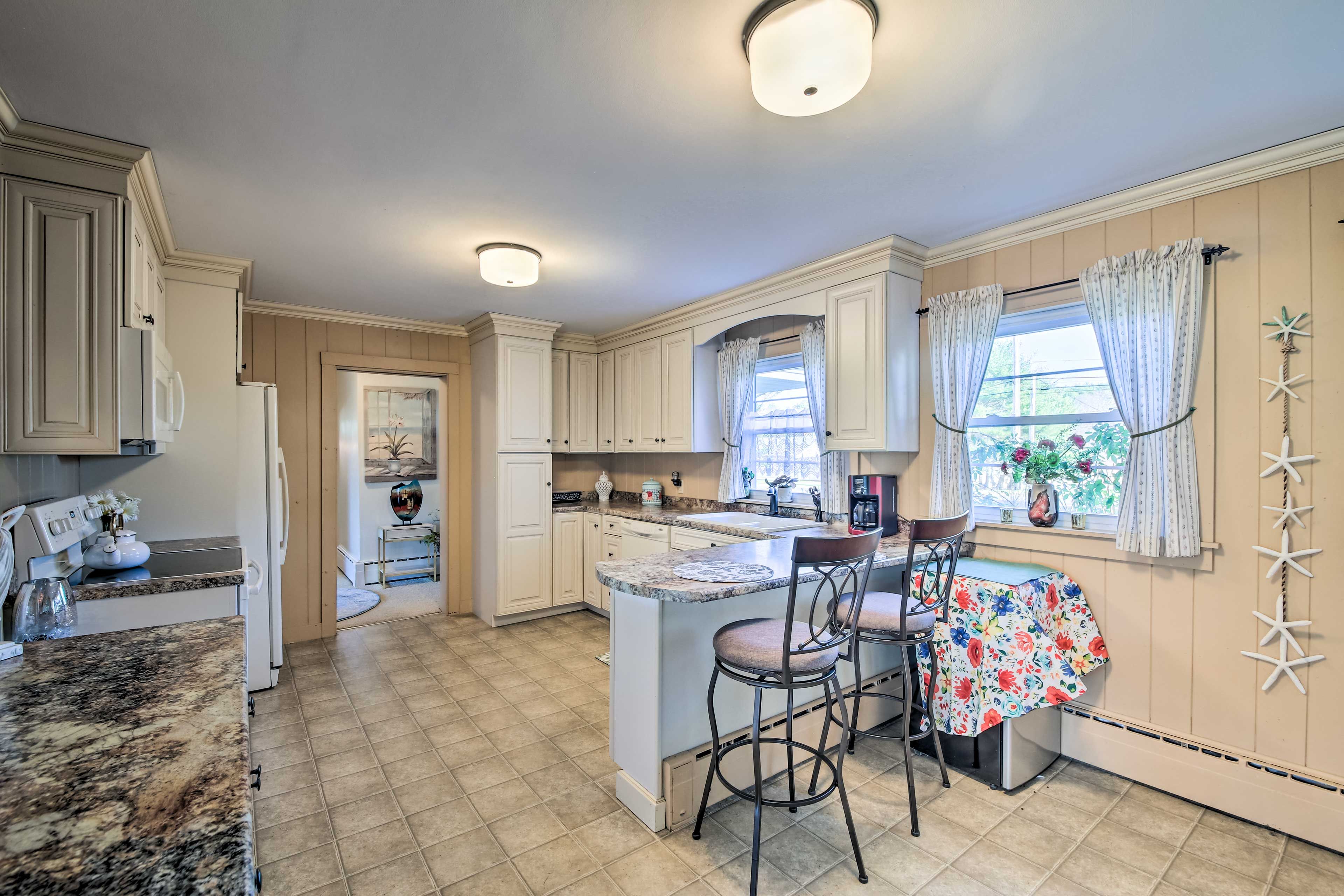 Kitchen | Refrigerator