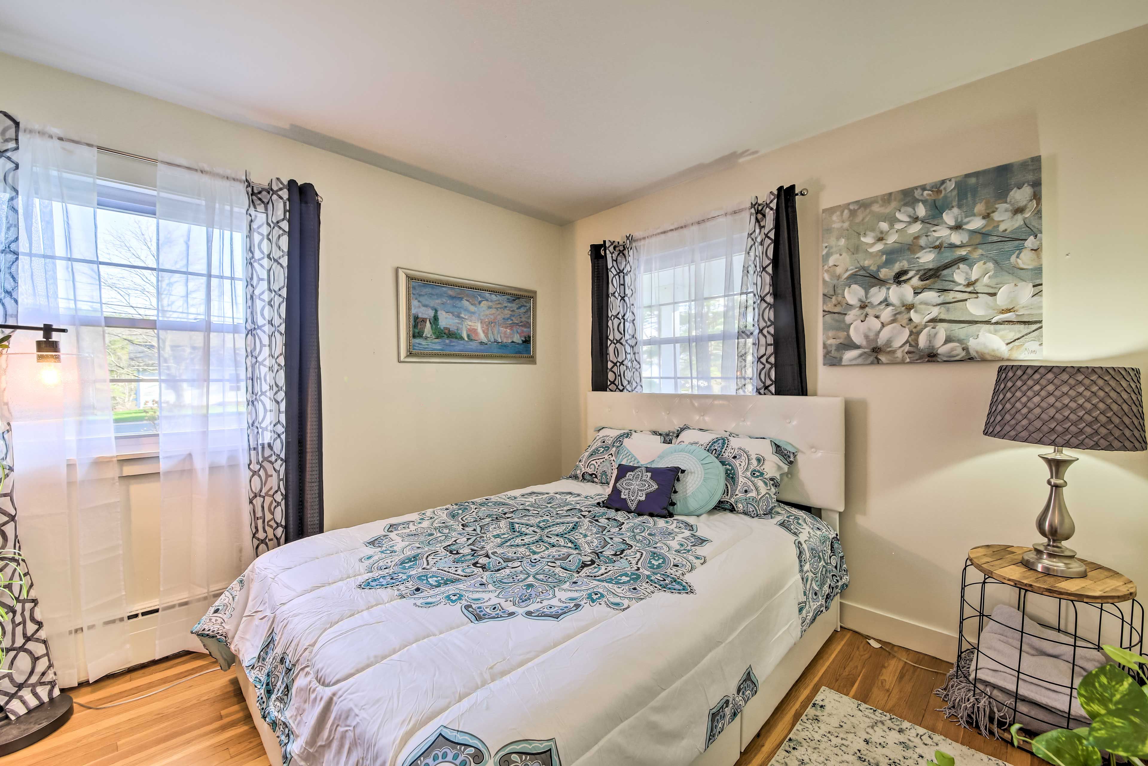 Bedroom 3 | Queen Bed