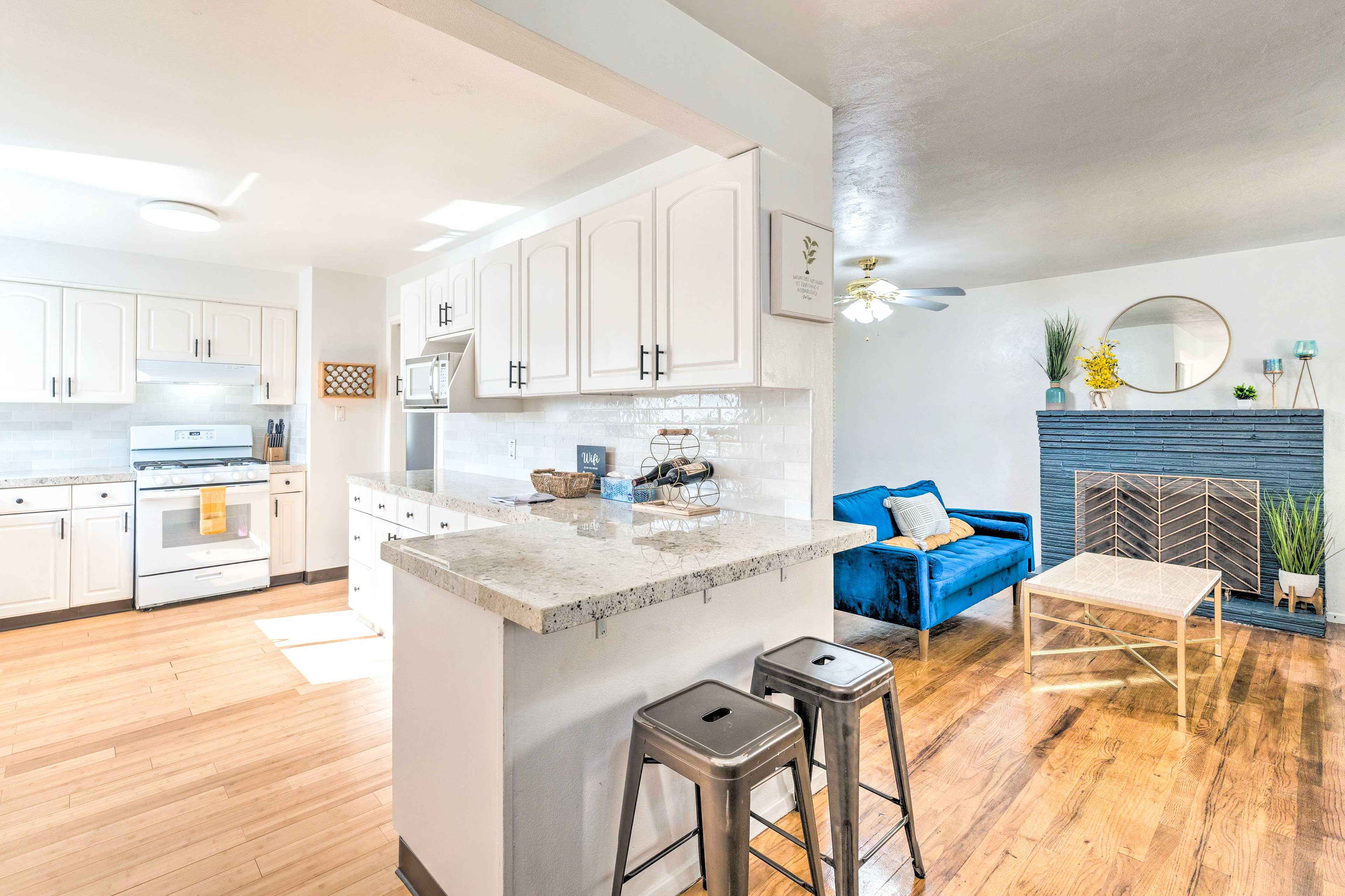 Kitchen | Dishware & Flatware | Coffee Maker | Toaster