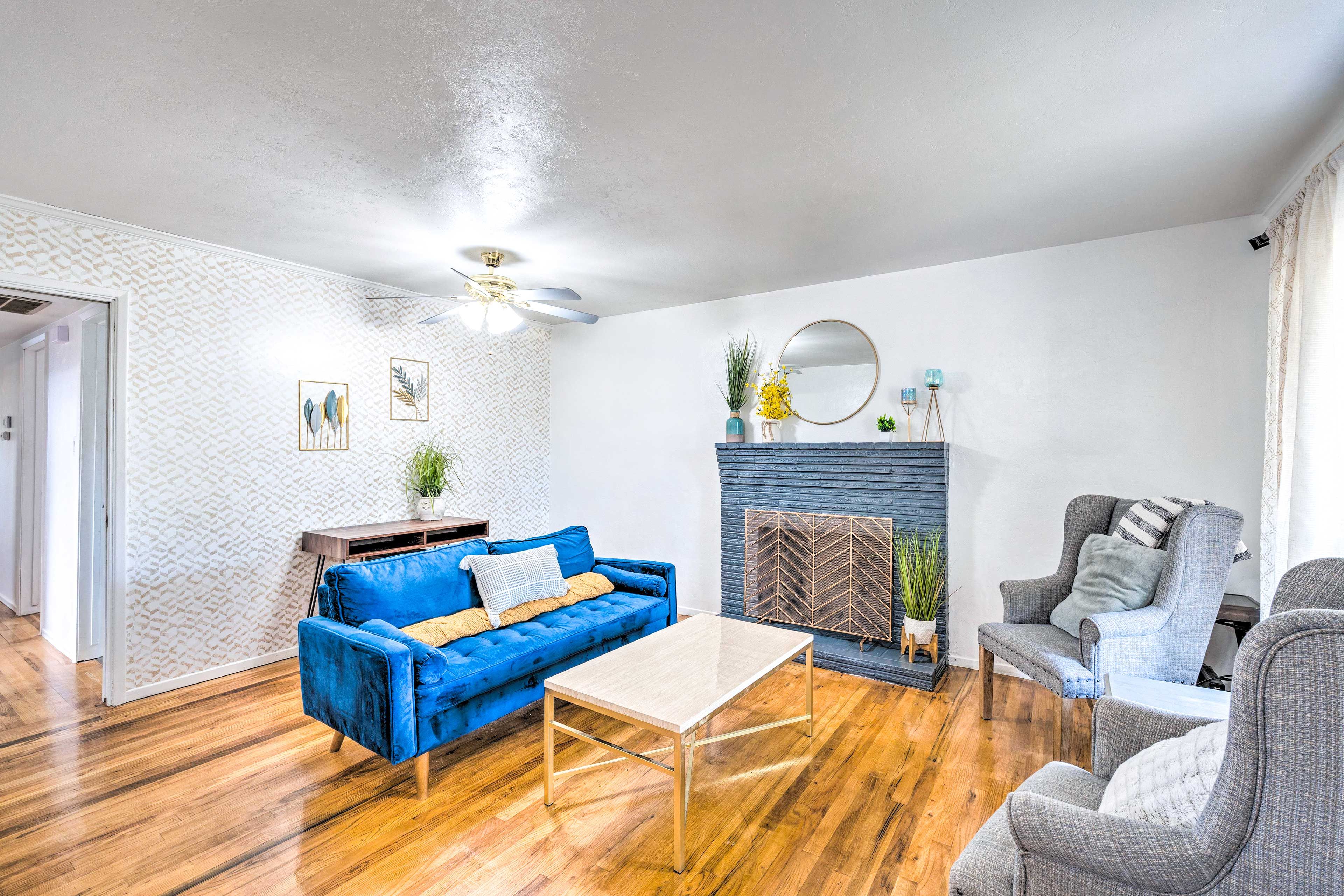 Living Room | Main Floor | Central Air Conditioning & Heating
