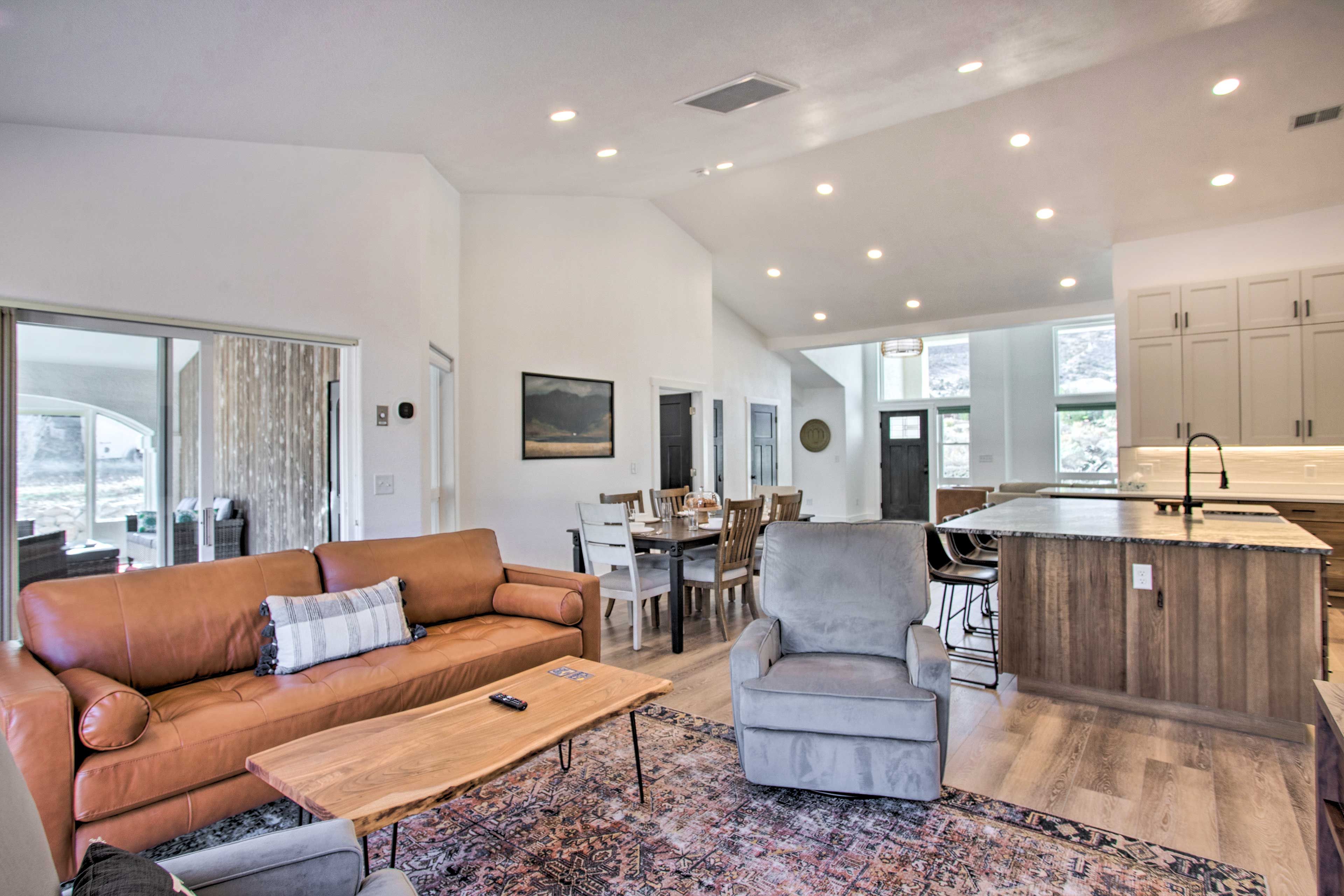 Living Room | Central Heat & A/C