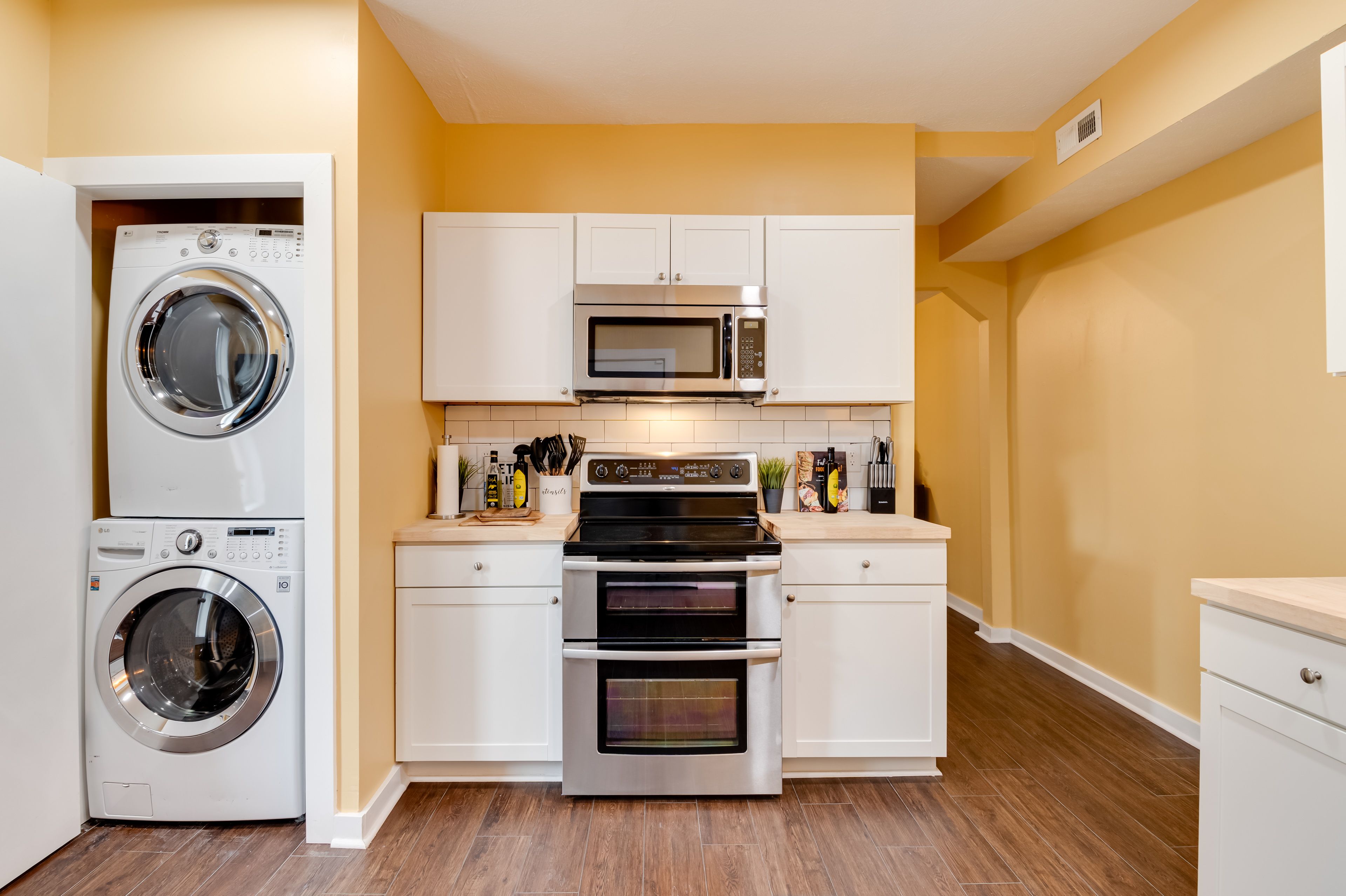 Kitchen | 1st Floor | Coffee Maker | Blender | Washer/Dryer