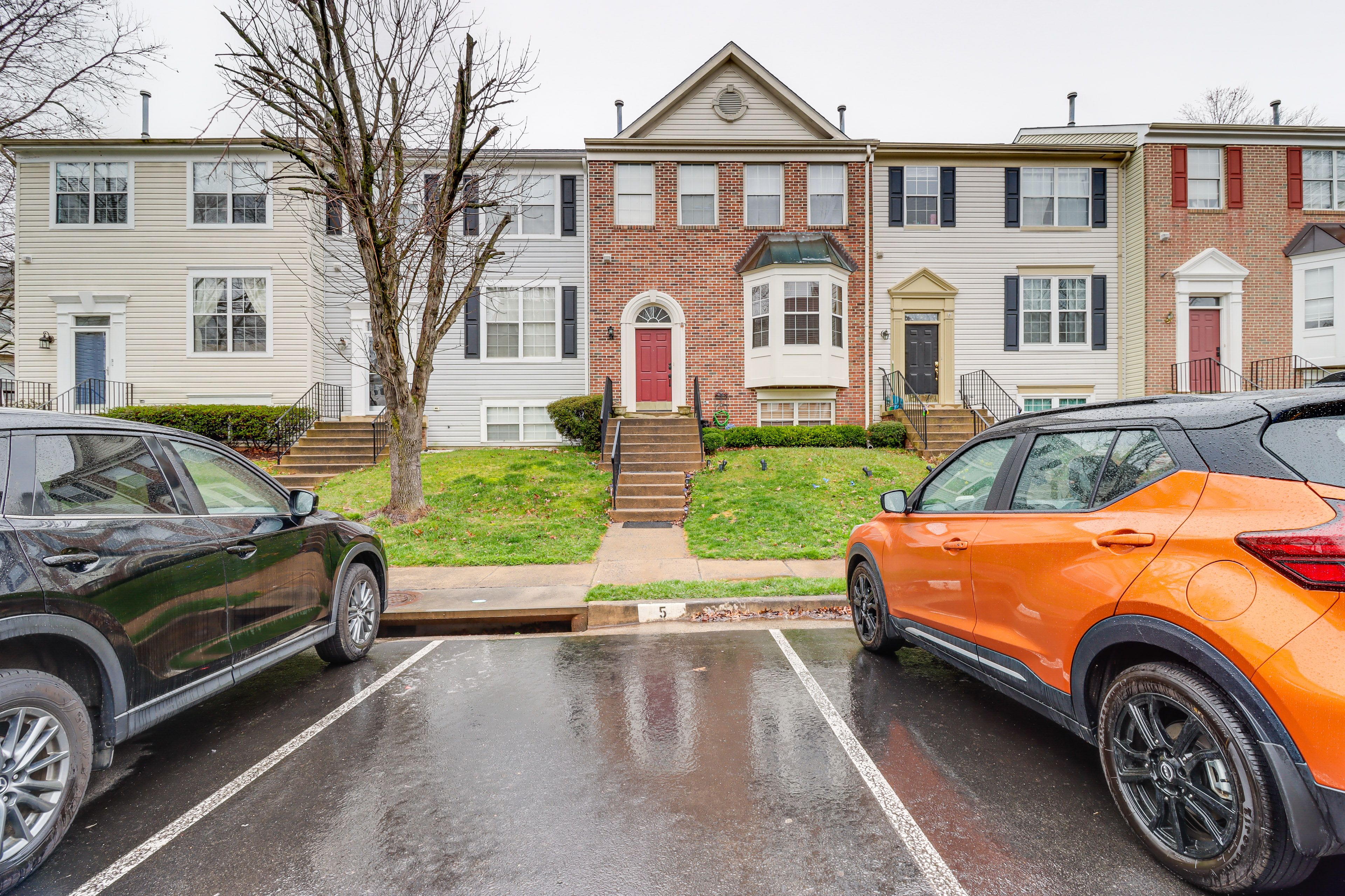 Parking | Surface Parking (1 Vehicle)