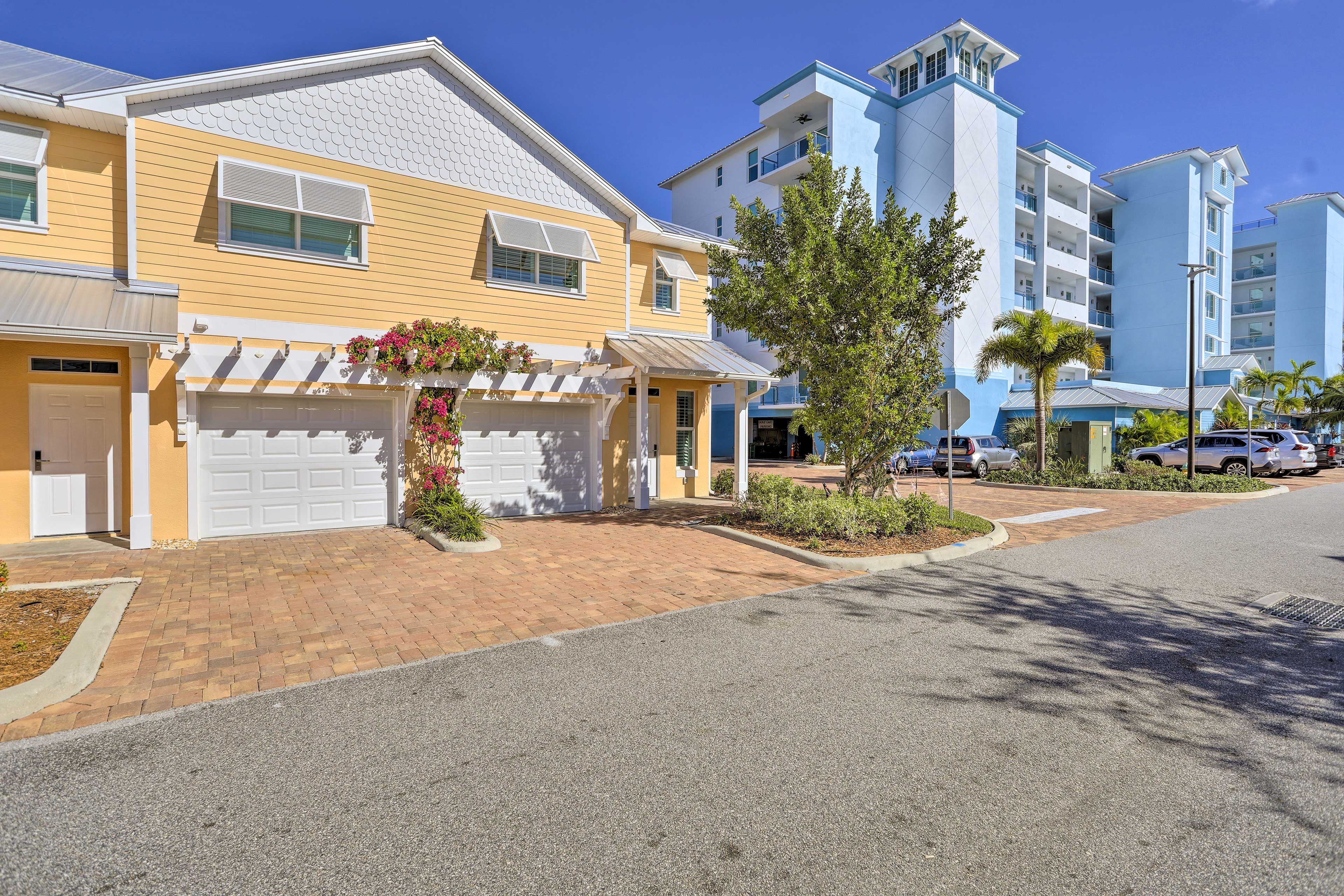 Parking | Garage (1 Vehicle) | Driveway (1 Vehicle) | Street Parking