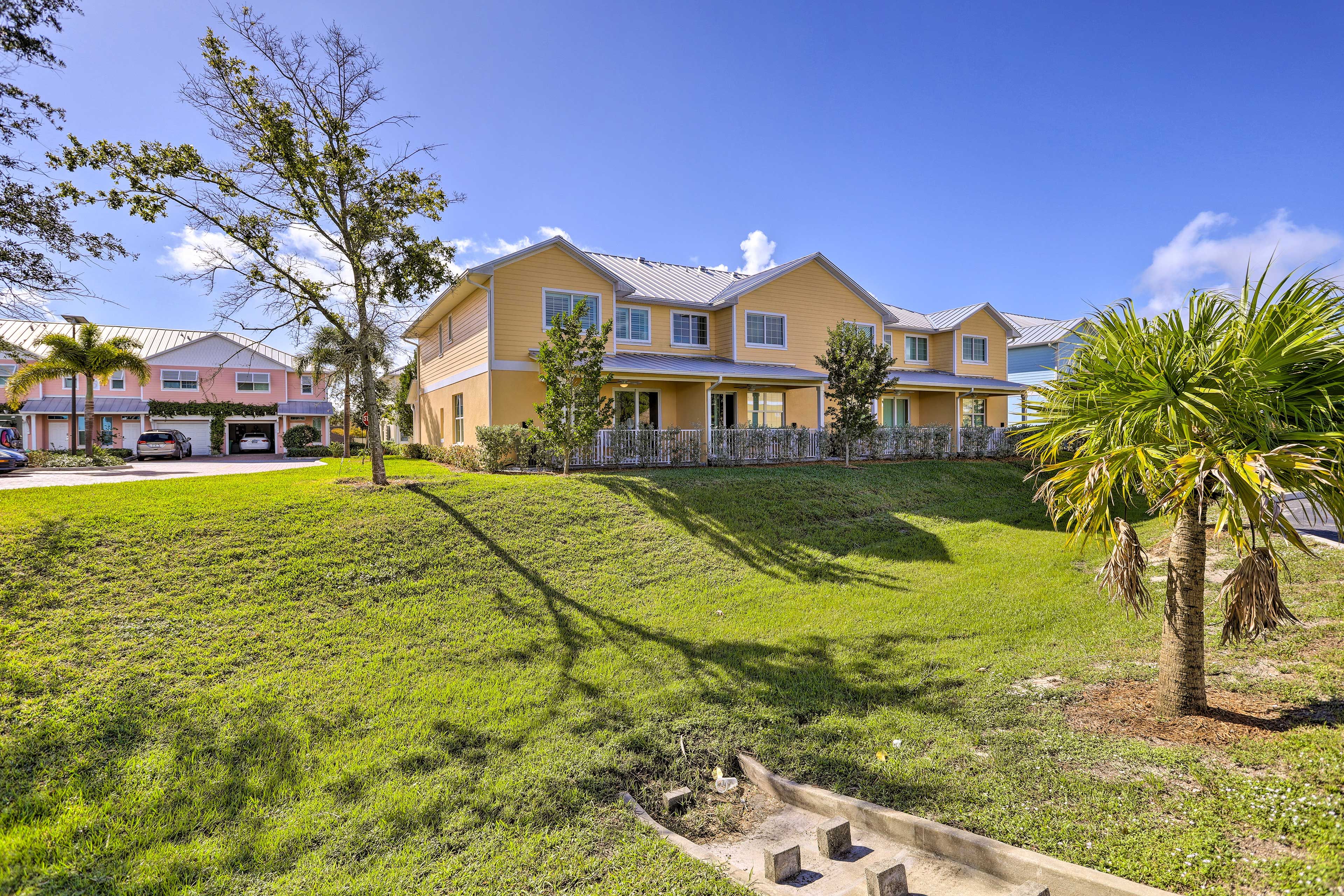 Exterior Back Yard