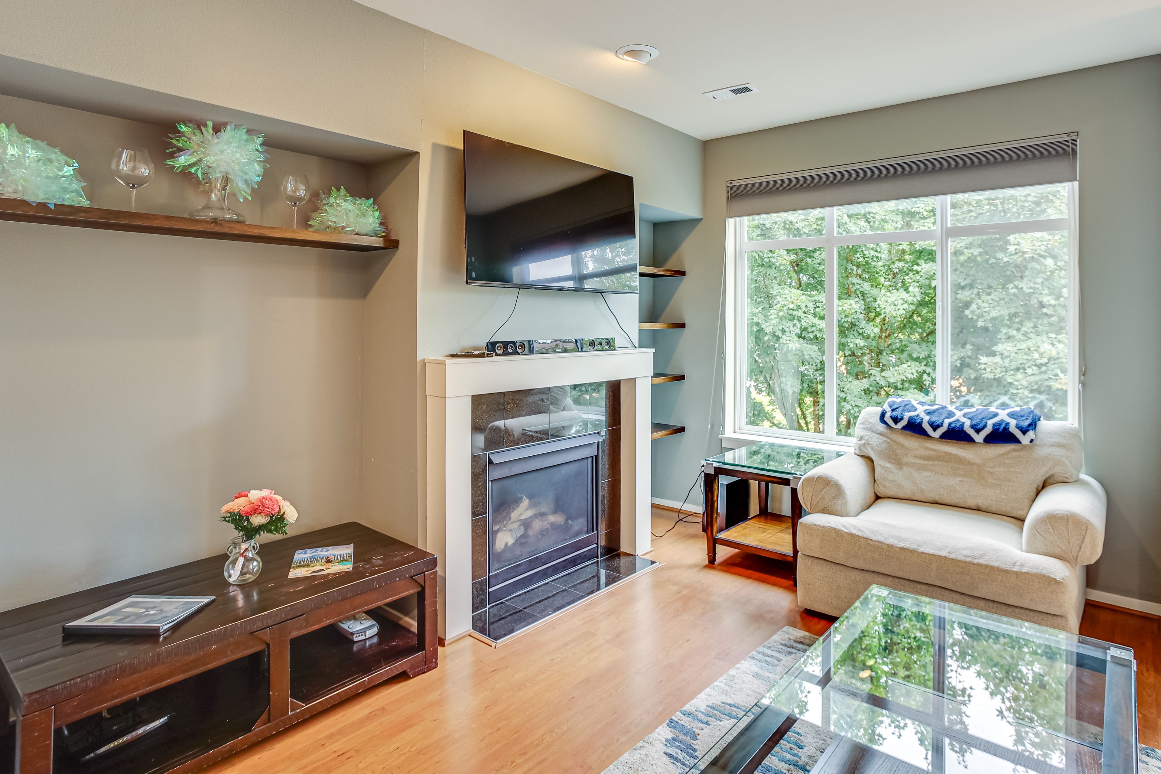 Living Room | Gas Fireplace | Flat-Screen TV