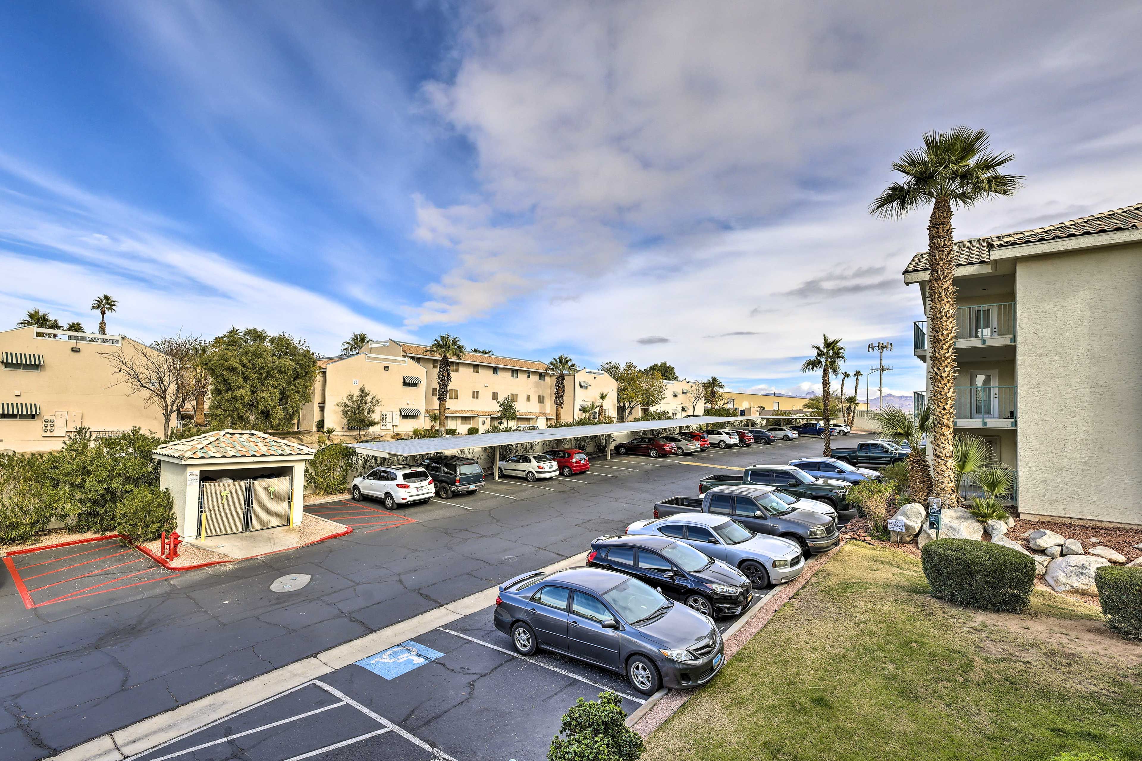 Condo Exterior | Free WiFi | 2nd-Floor Unit | Community Perks