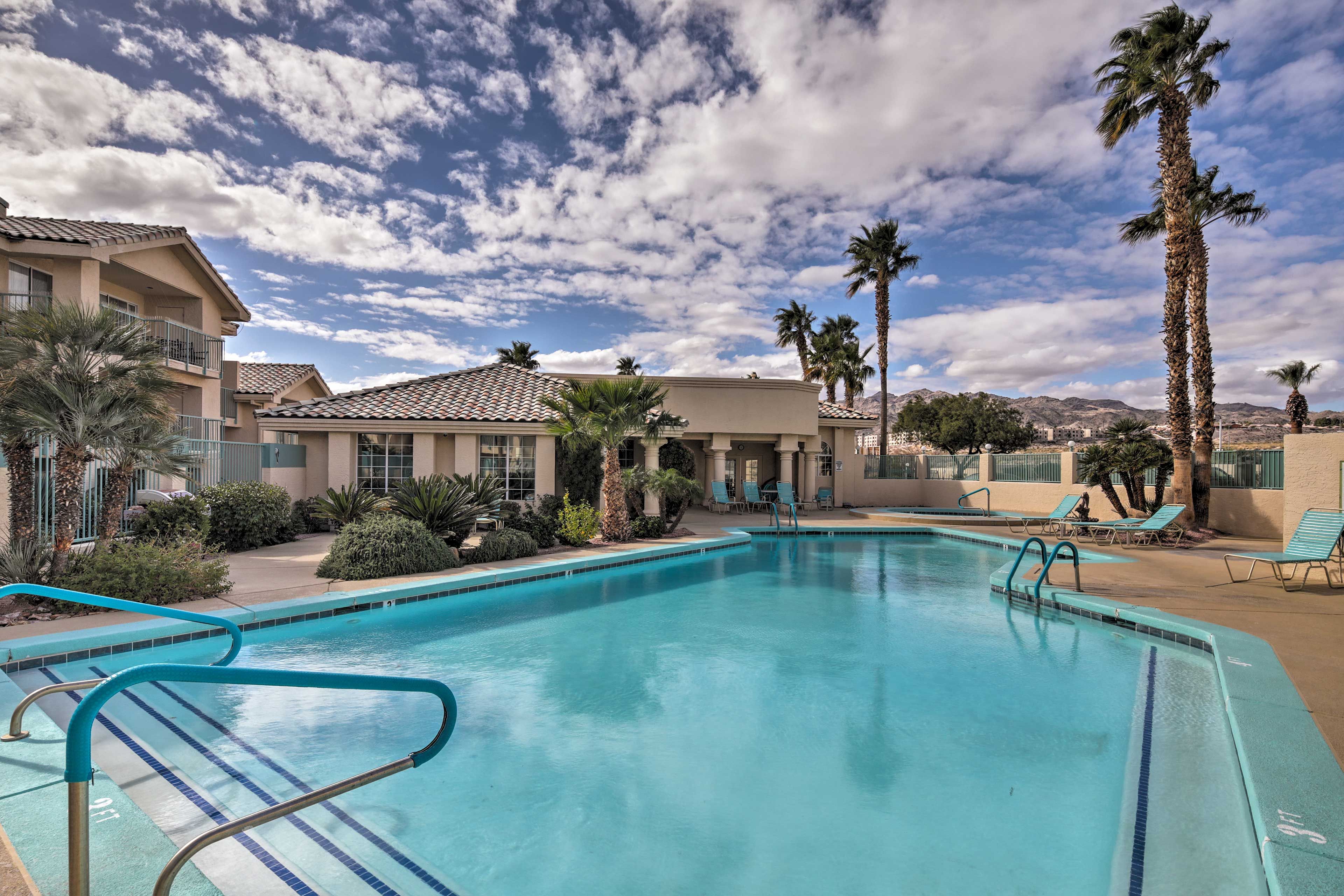 Community Amenities | 2 Heated Pools | 2 Spas | Clubhouse | Fitness Center