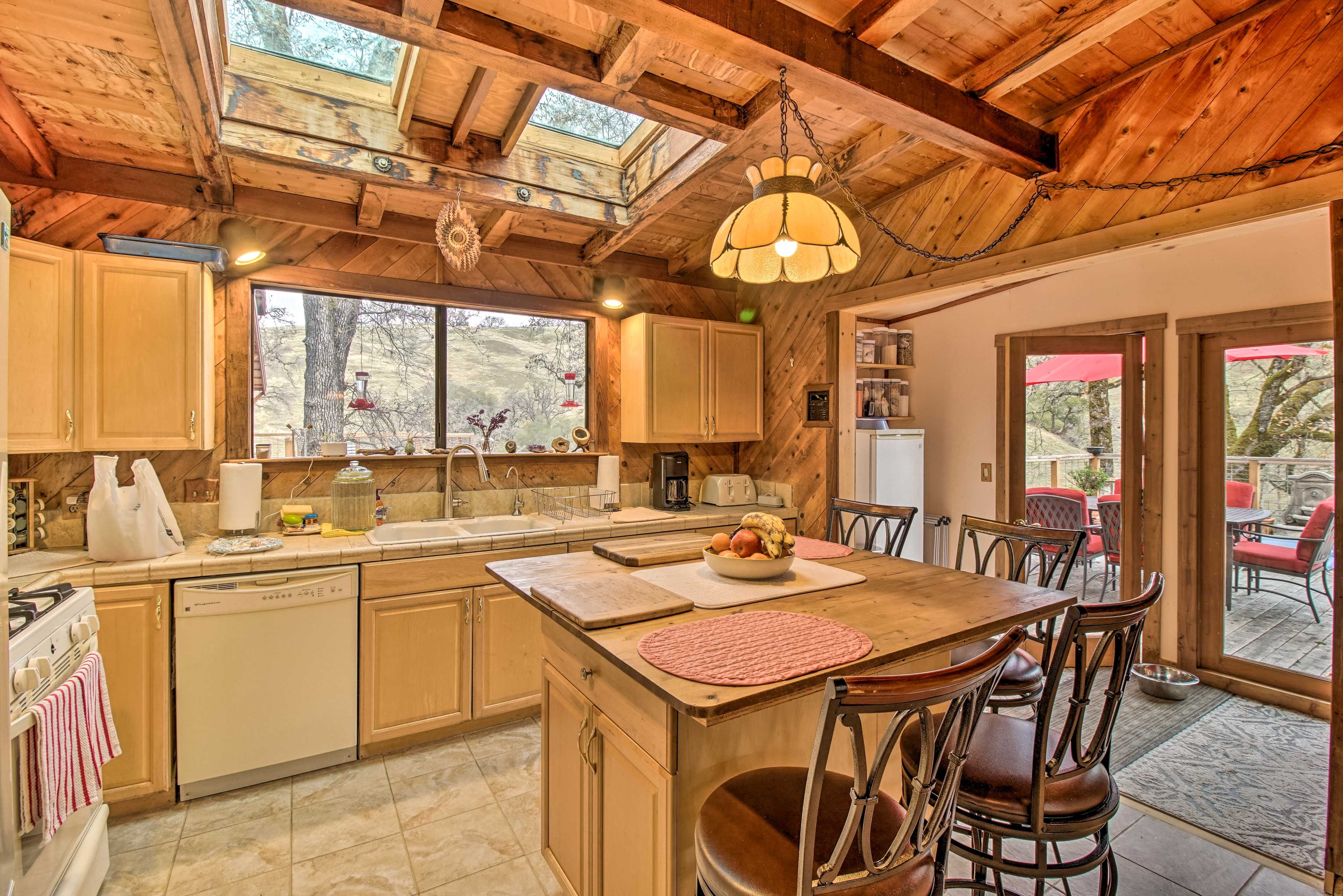 Kitchen | Cooking Basics Supplied