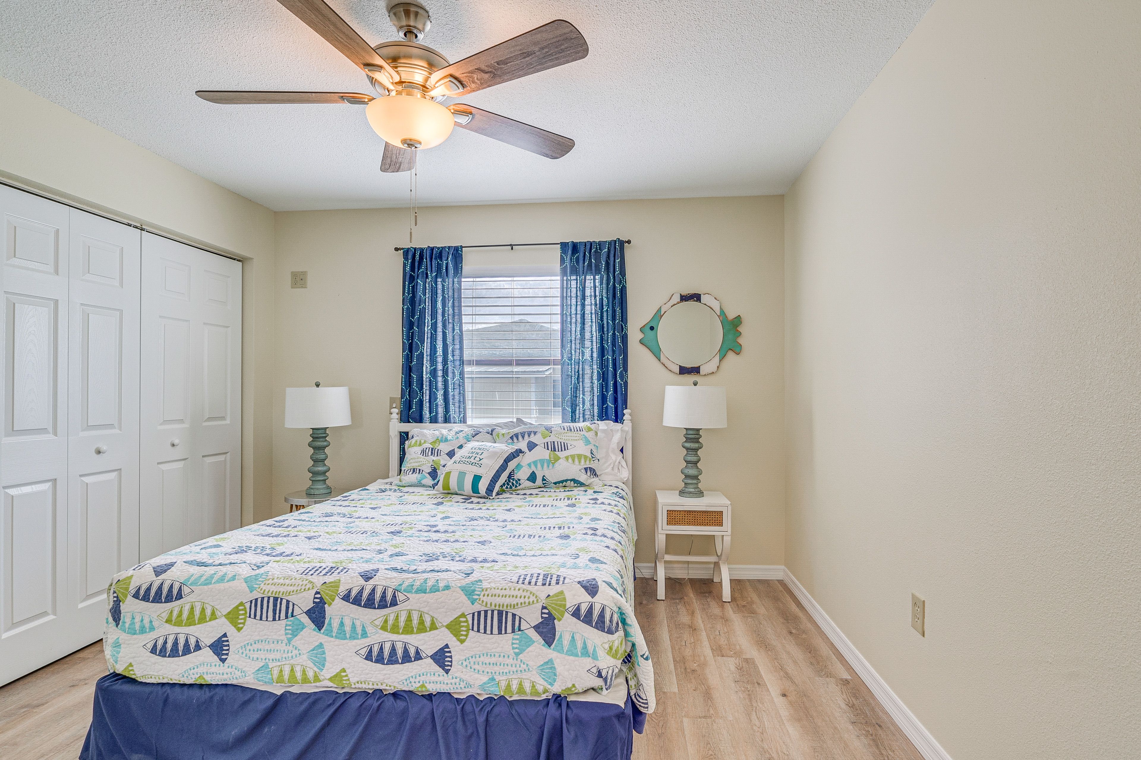 Bedroom 3 | Queen Bed