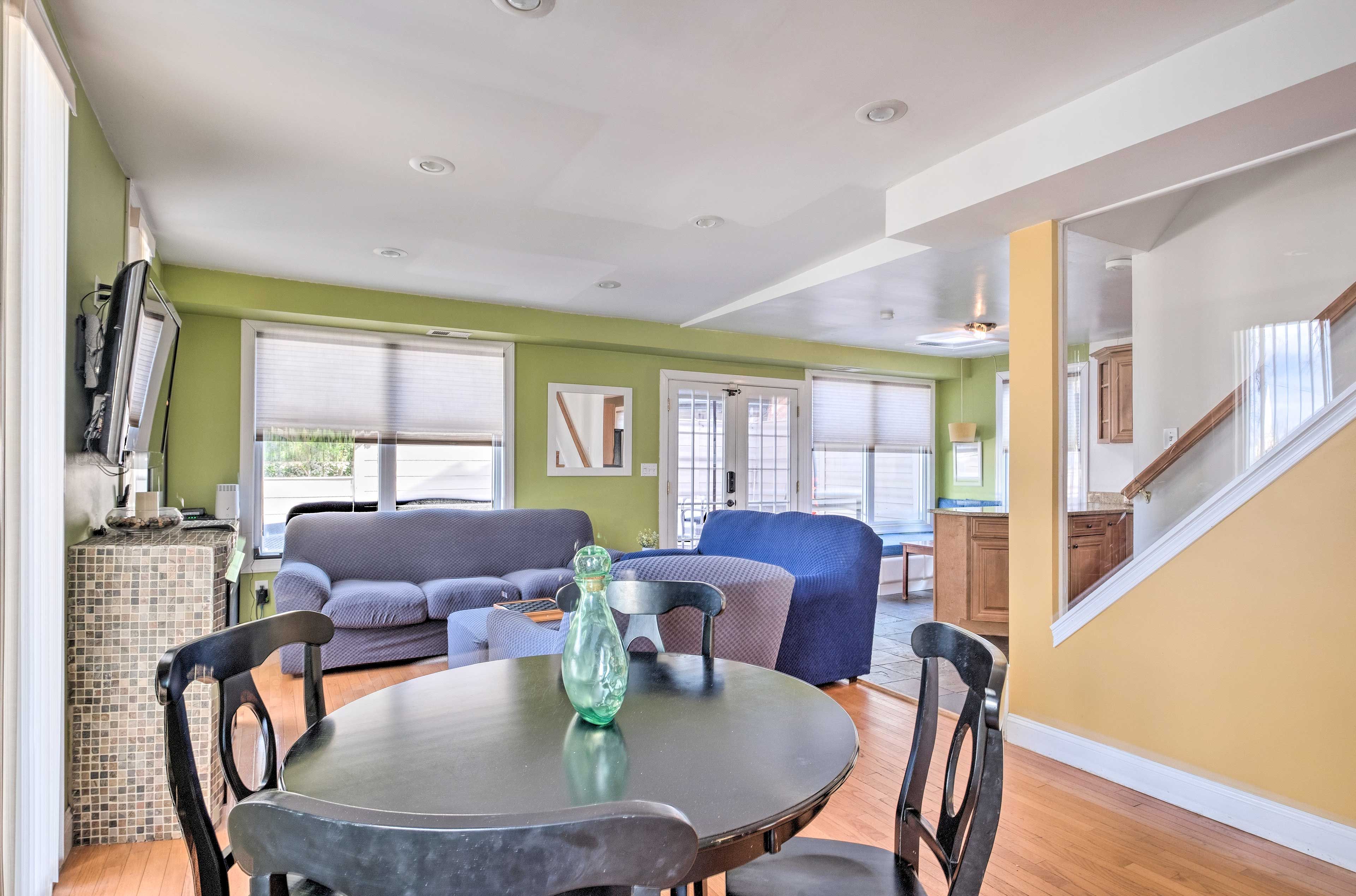 Dining Area | Central Heating | 1st Floor