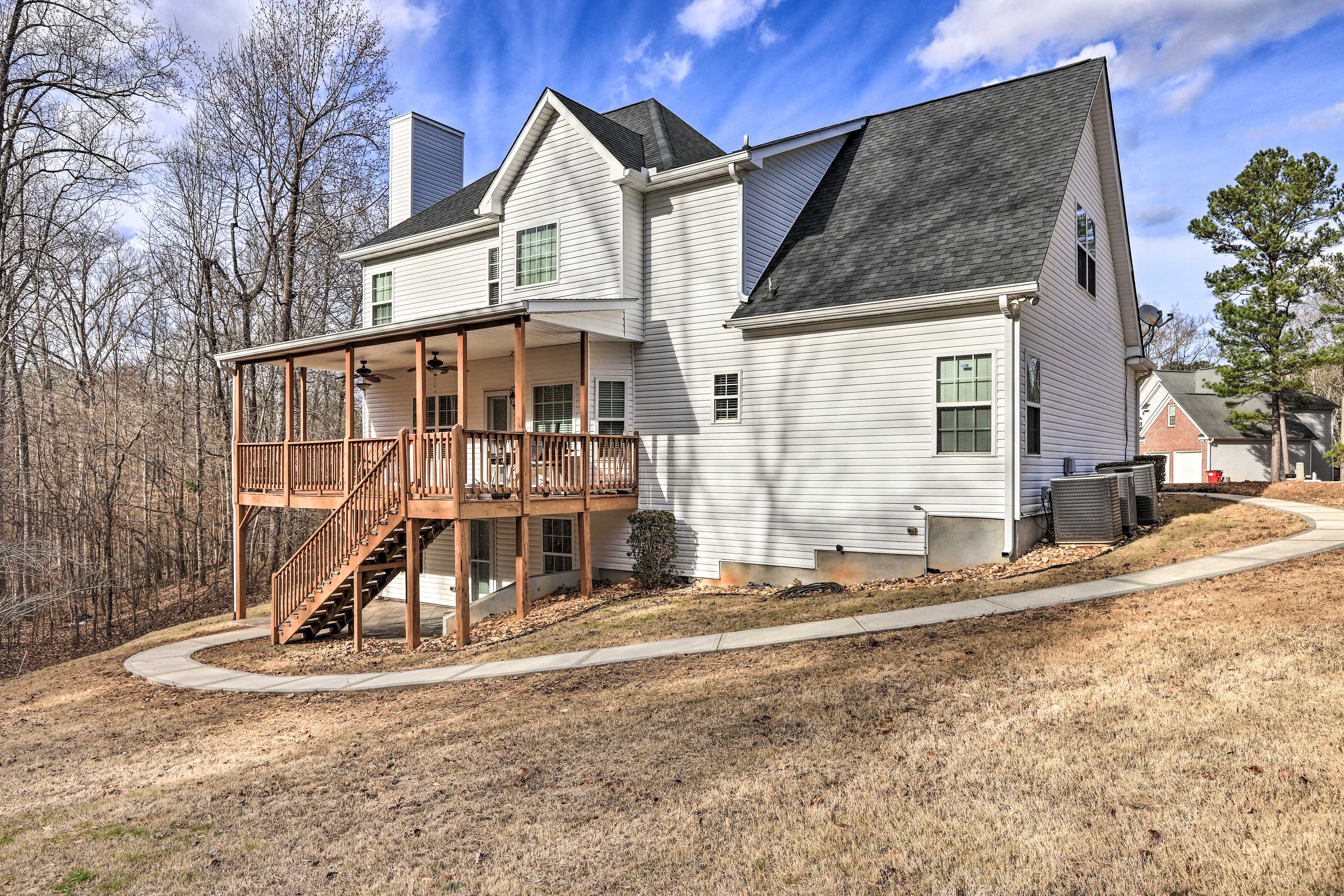 Macon Vacation Rental | Studio | 1BA | 1,000 Sq Ft | Step-Free Access