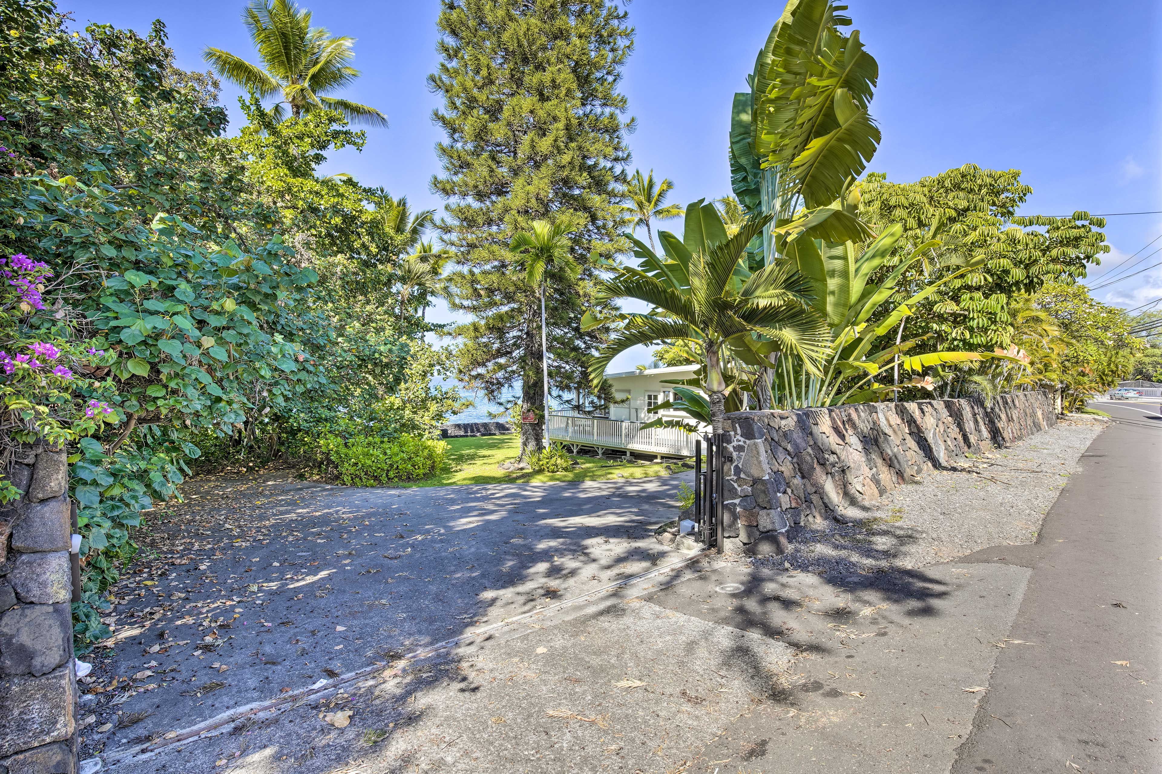 Driveway | Carport Parking (2 Vehicles)