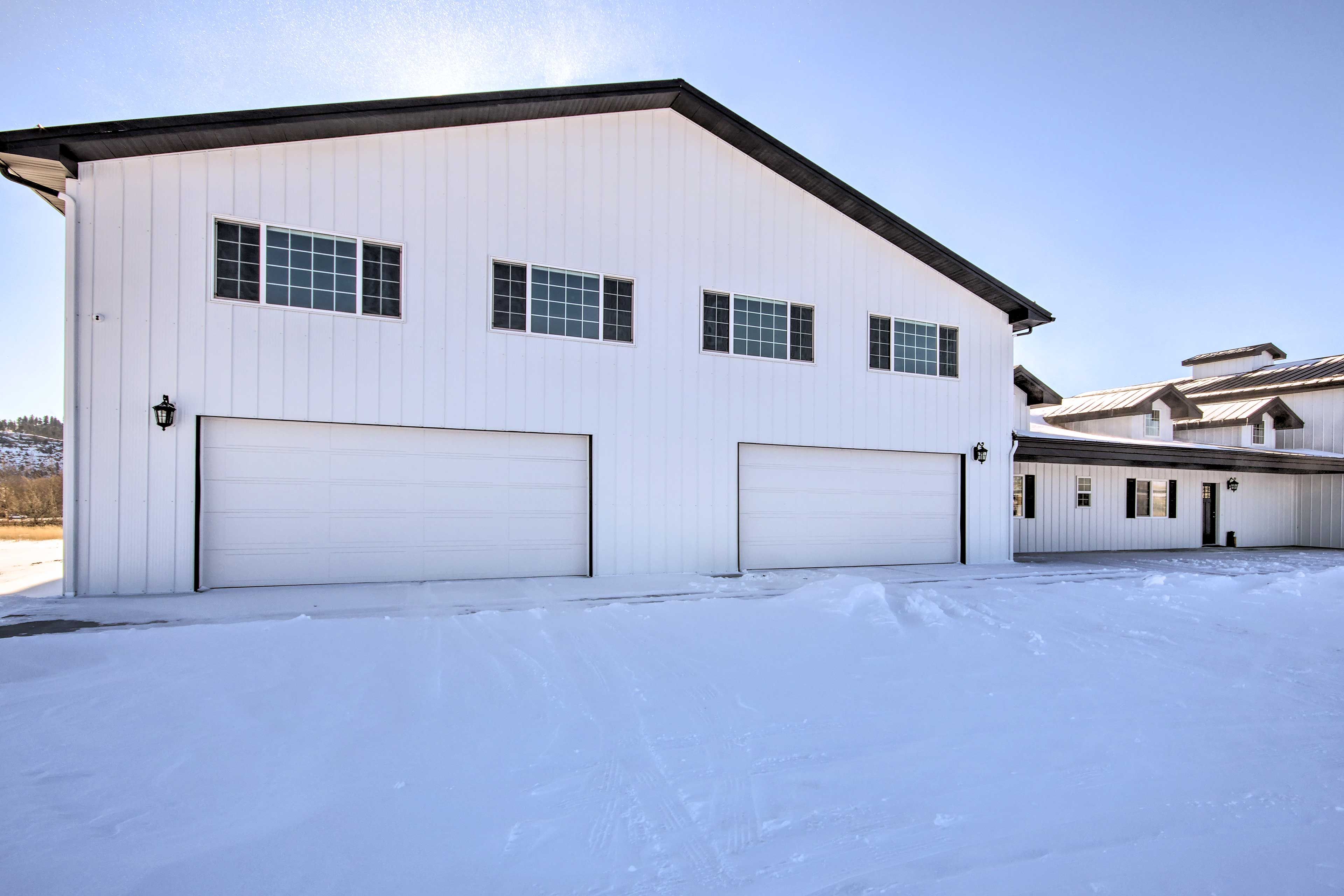 Exterior | Entry
