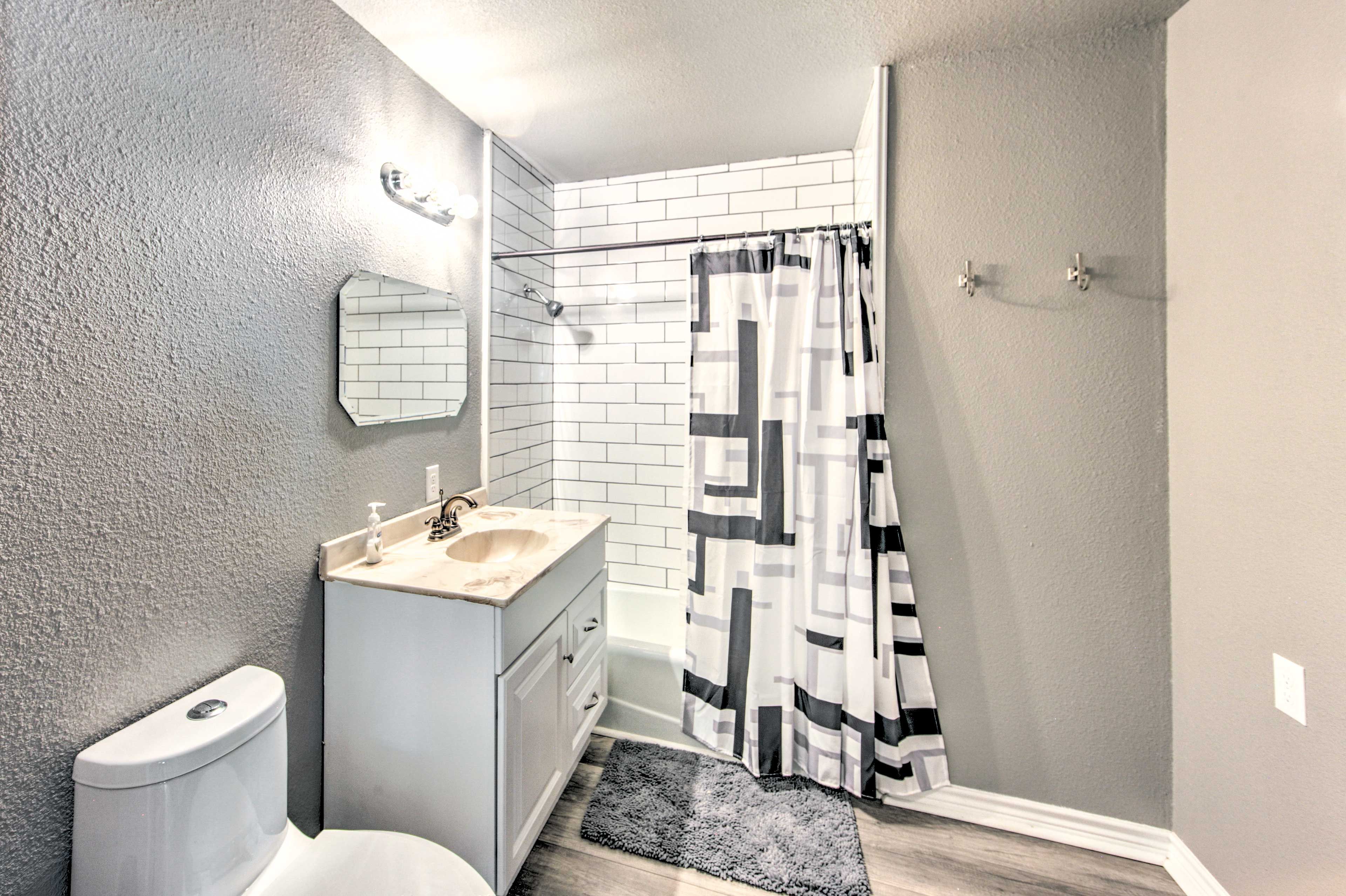 Bathroom | Towels Provided