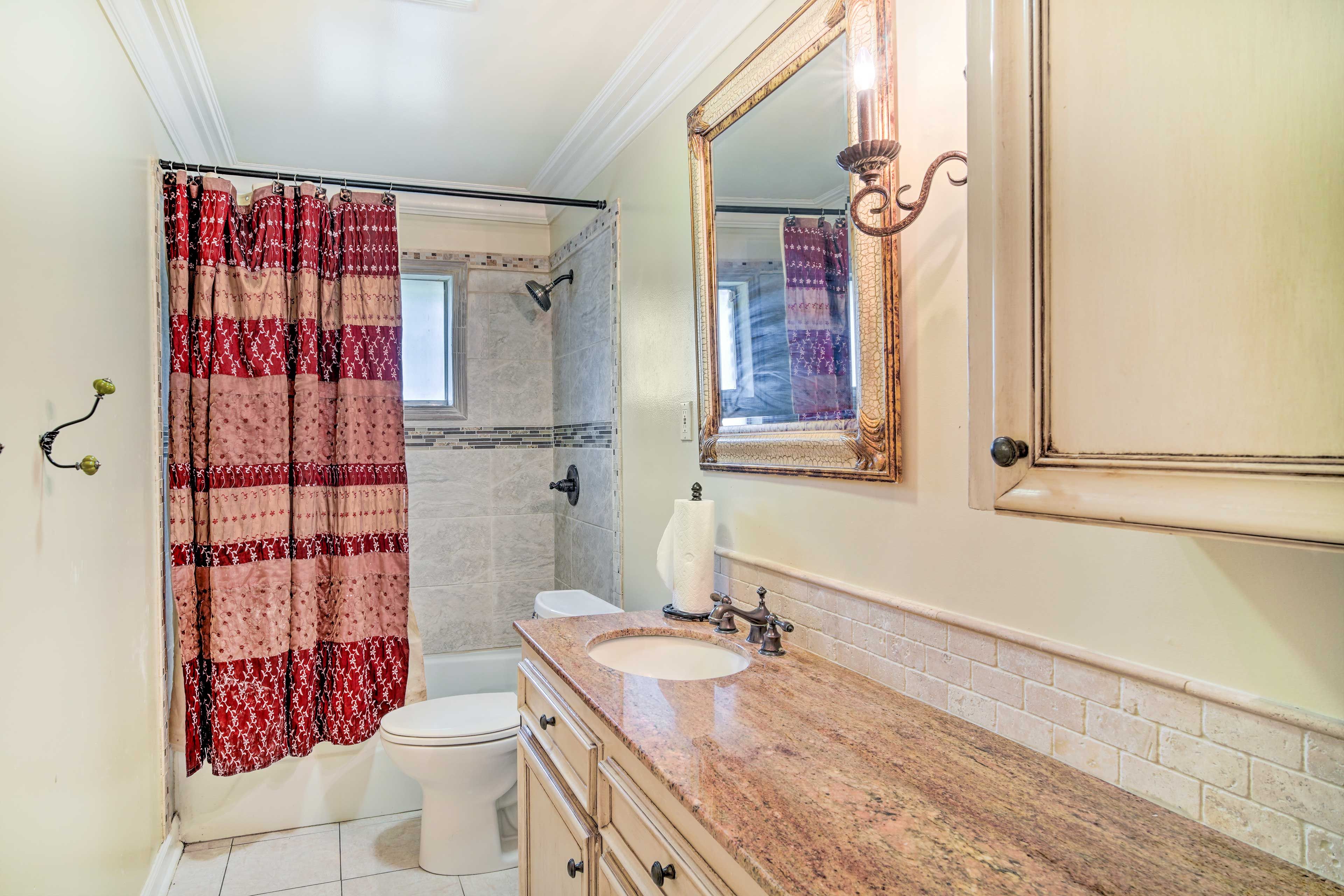 Full Bath | Hair Dryer