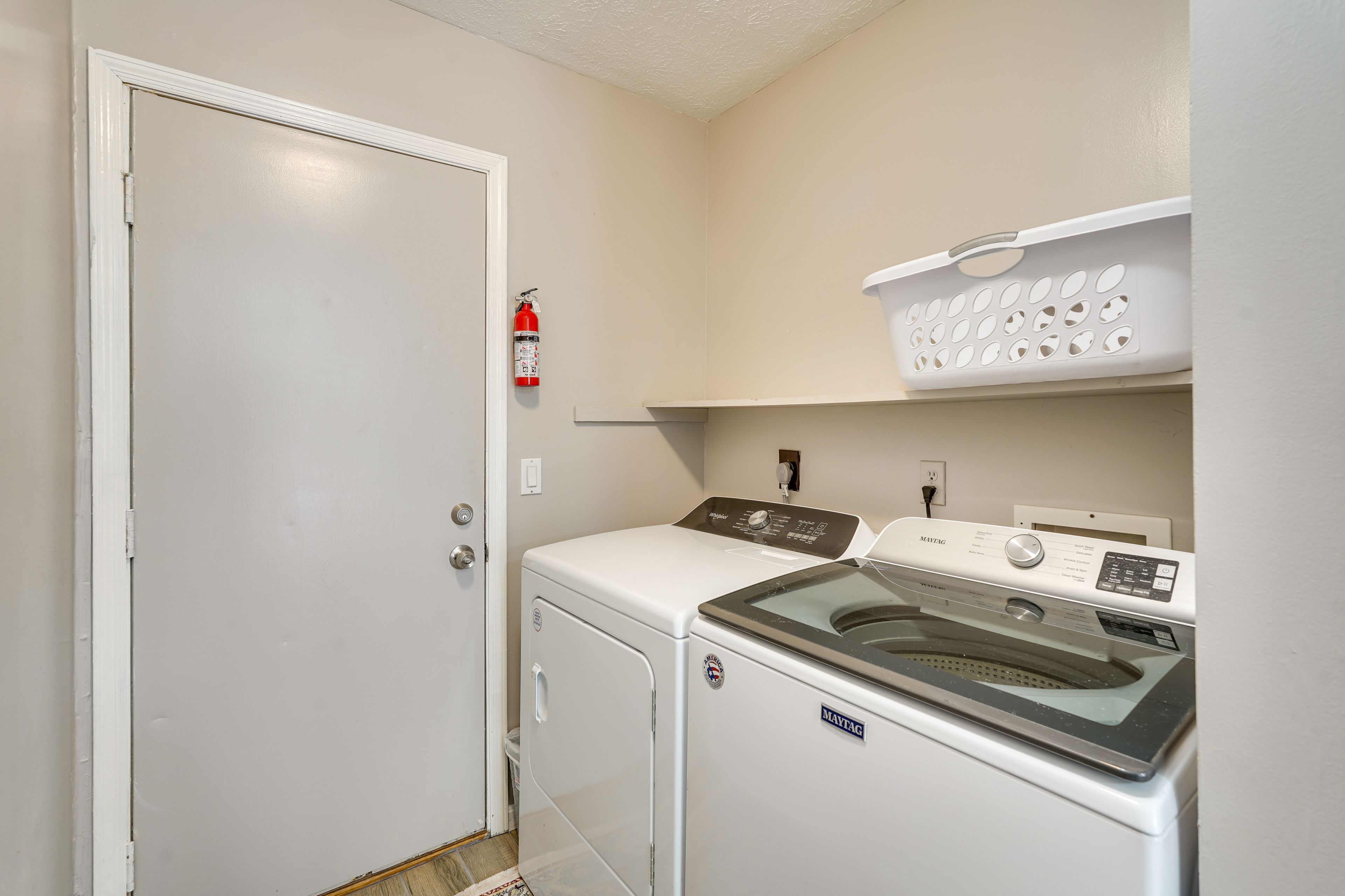 Washer/Dryer | Iron/Board