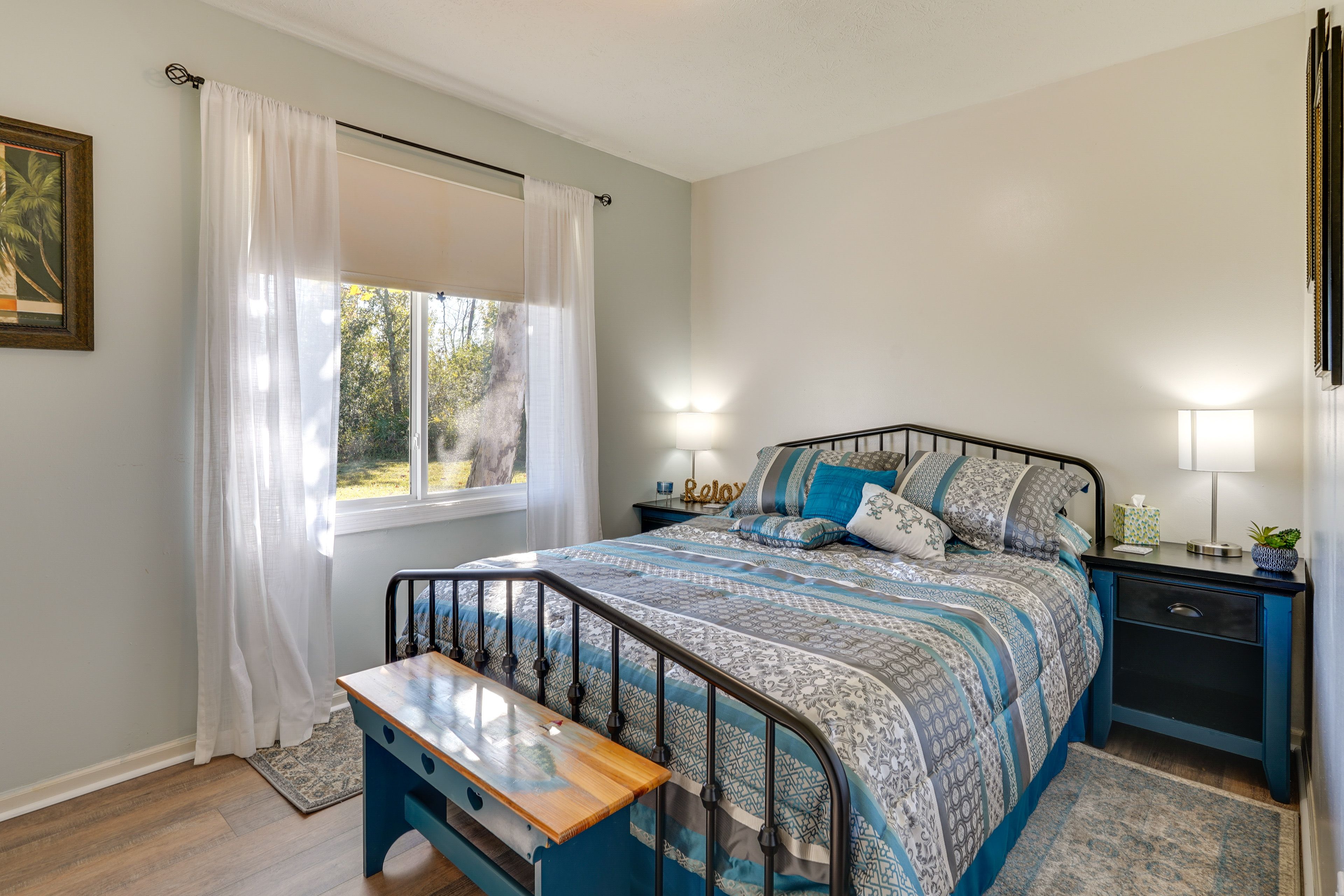 Bedroom 2 | Queen Bed