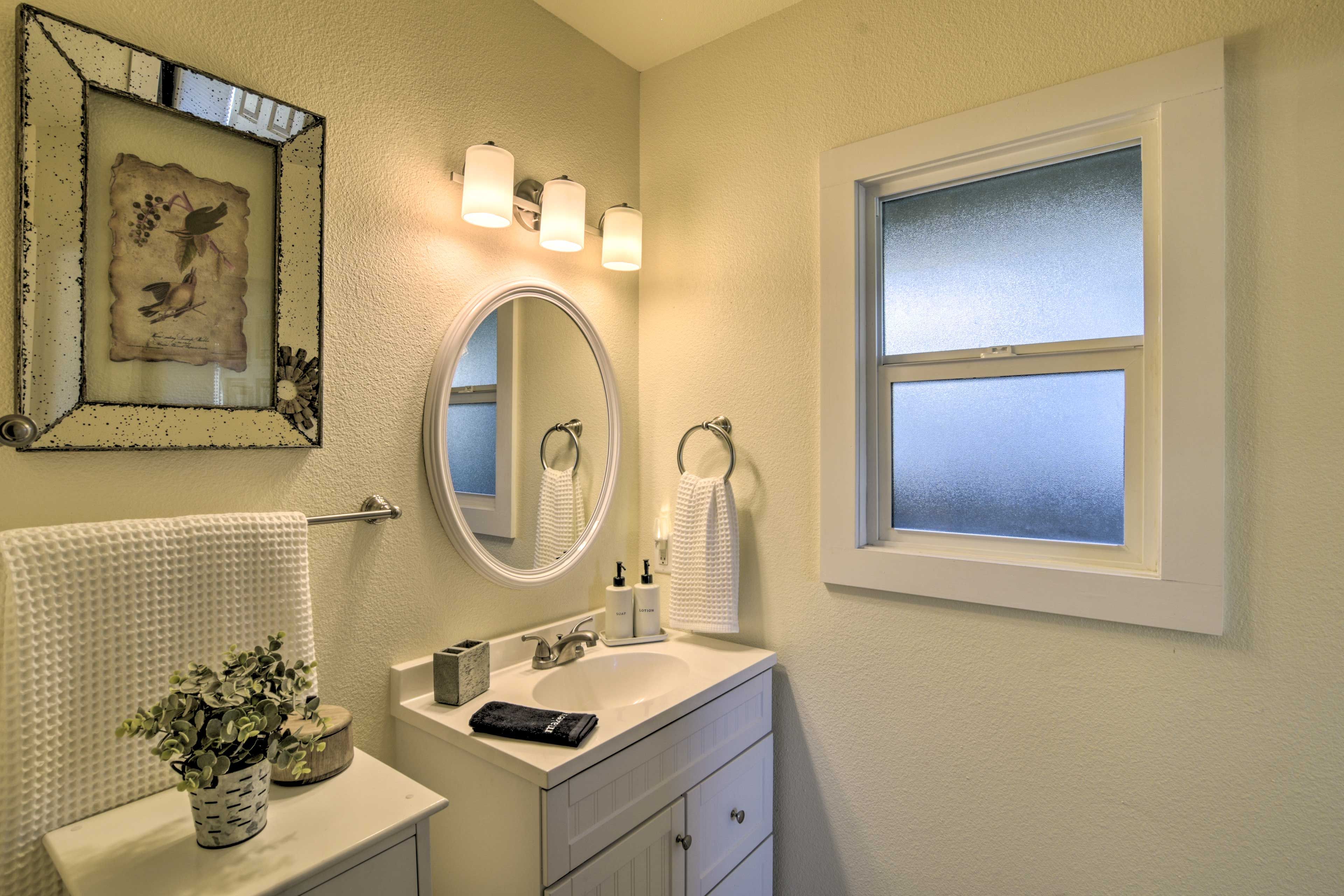 Full Bathroom