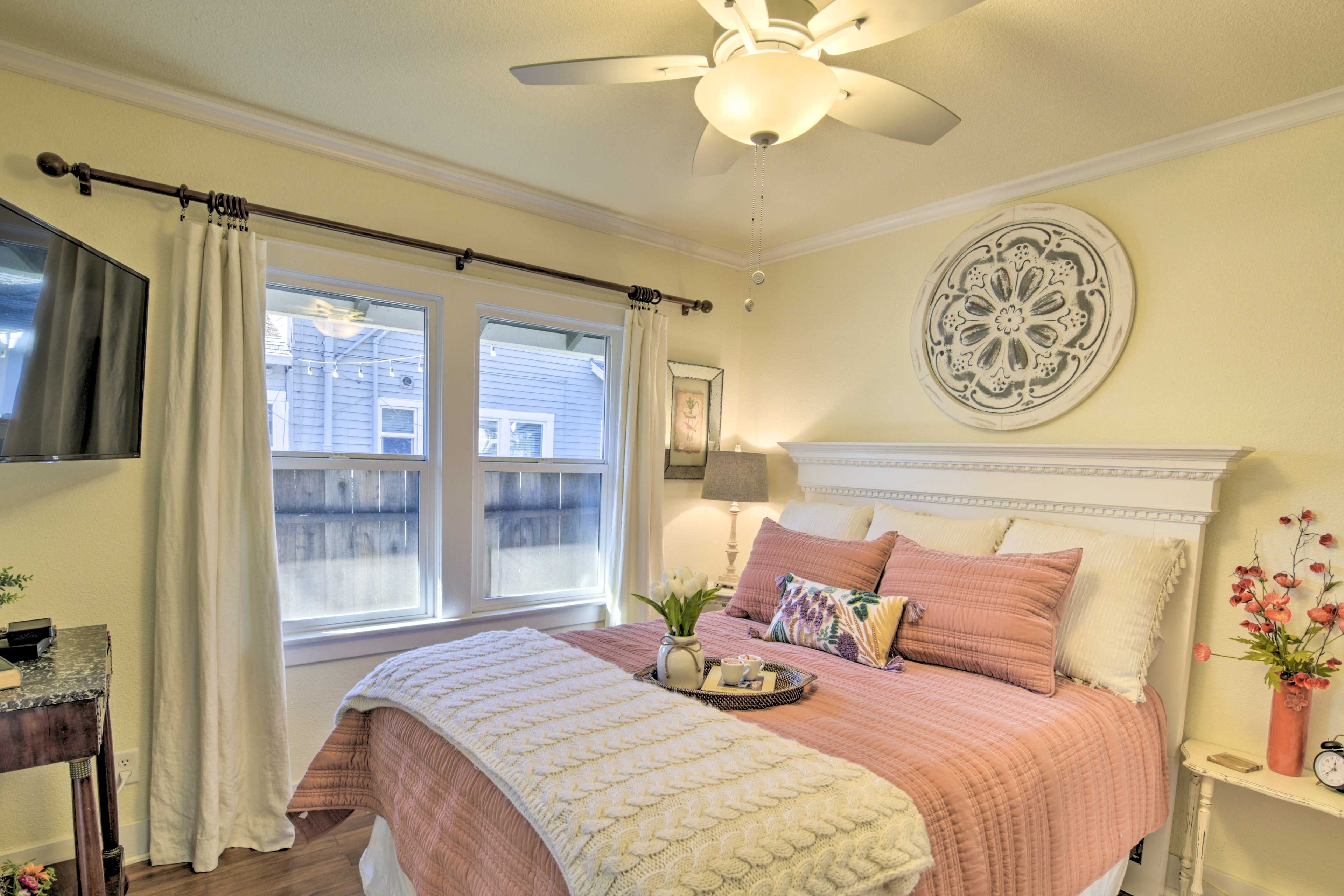 Bedroom 1 | Queen Bed | Linens Provided | Smart TV