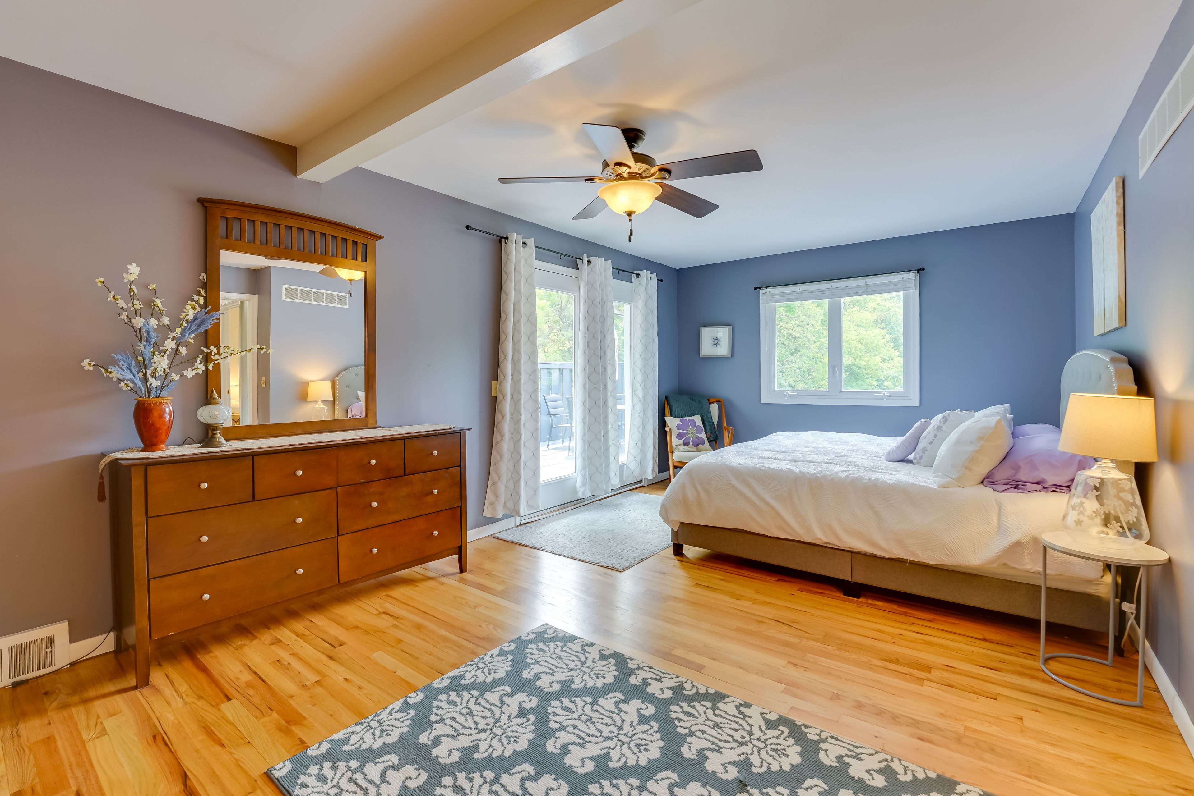Bedroom 1 | California King Bed | Main Floor | Access to Deck