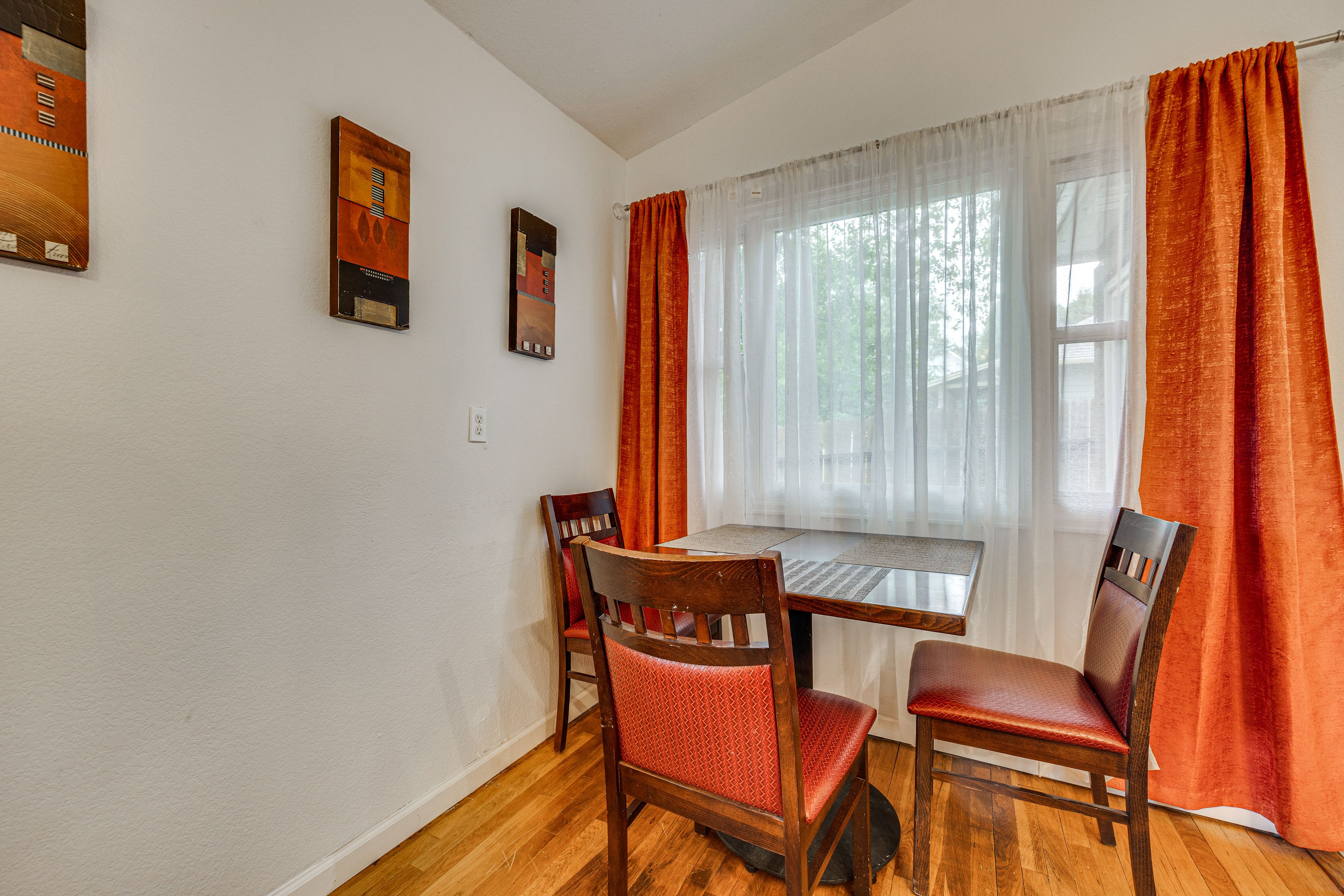 Dining Table | Main Floor