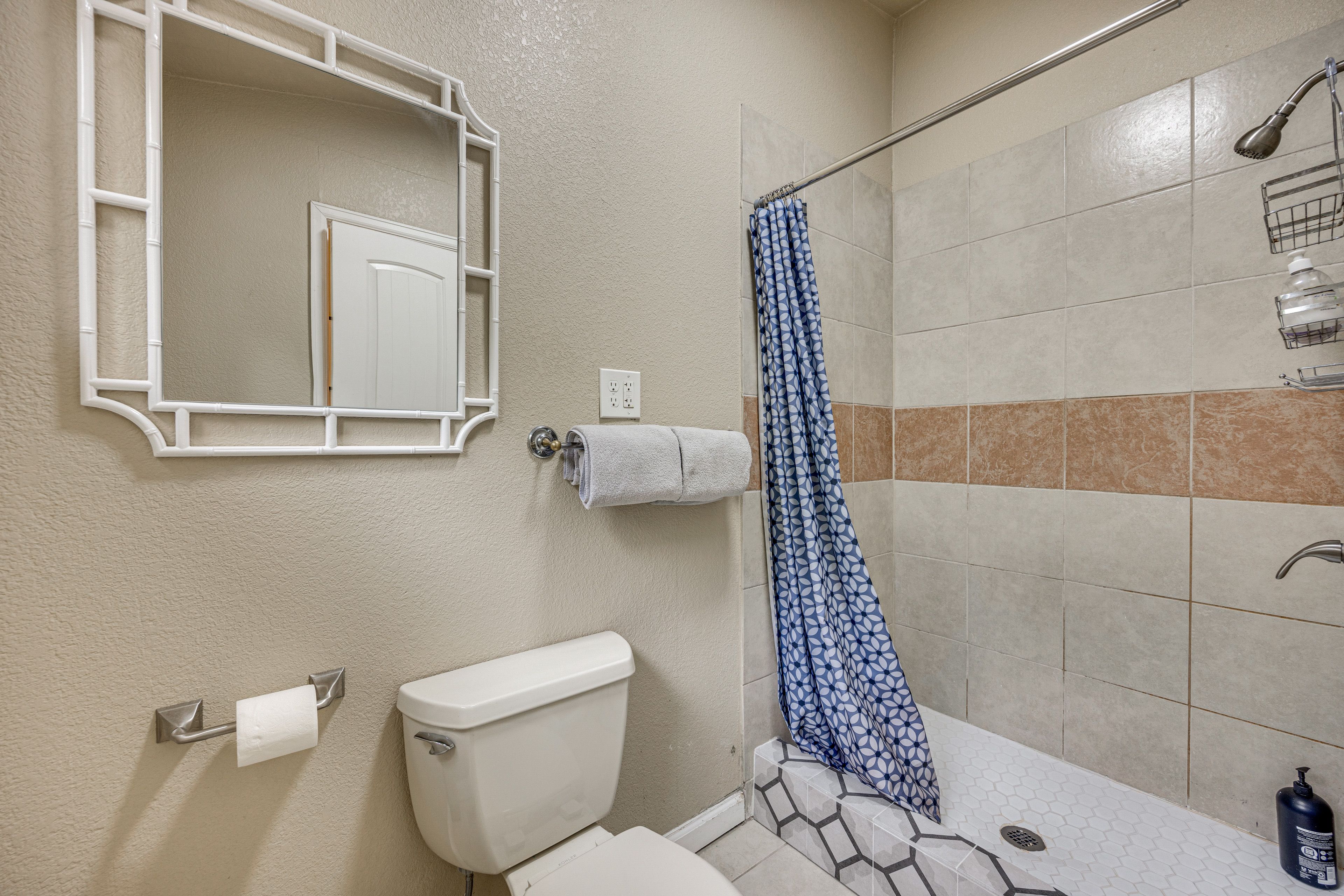 En-Suite Bathroom | Main Floor