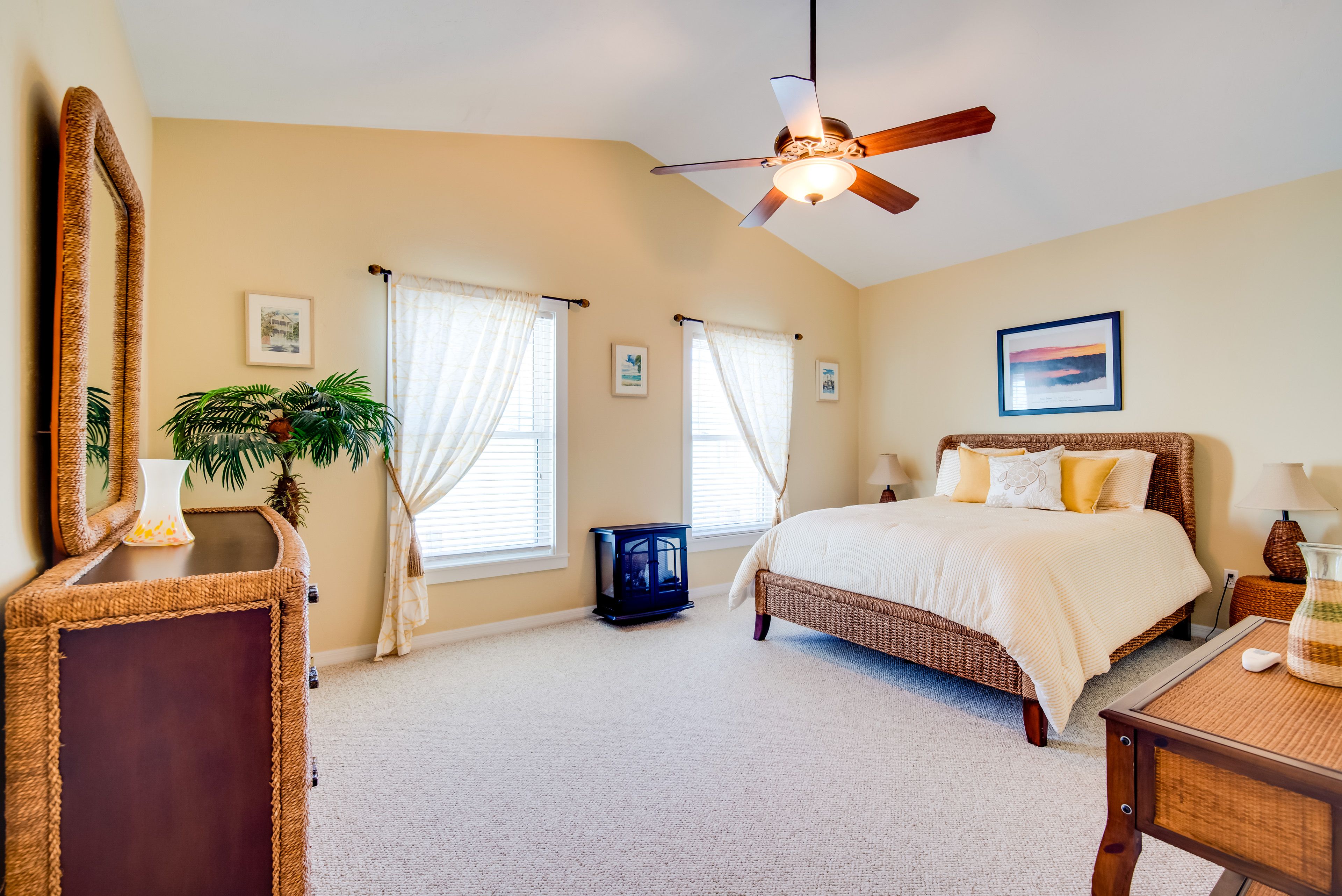 Bedroom 2 | Queen Bed | Linens Provided