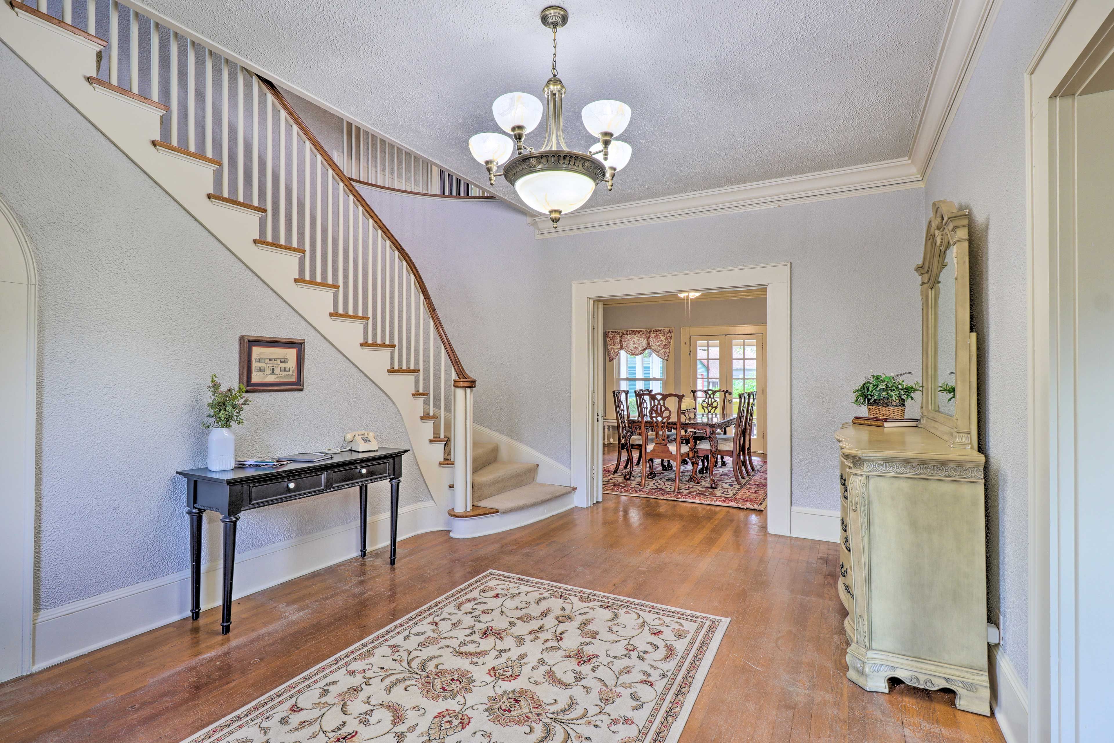 Entrance | 1st Floor