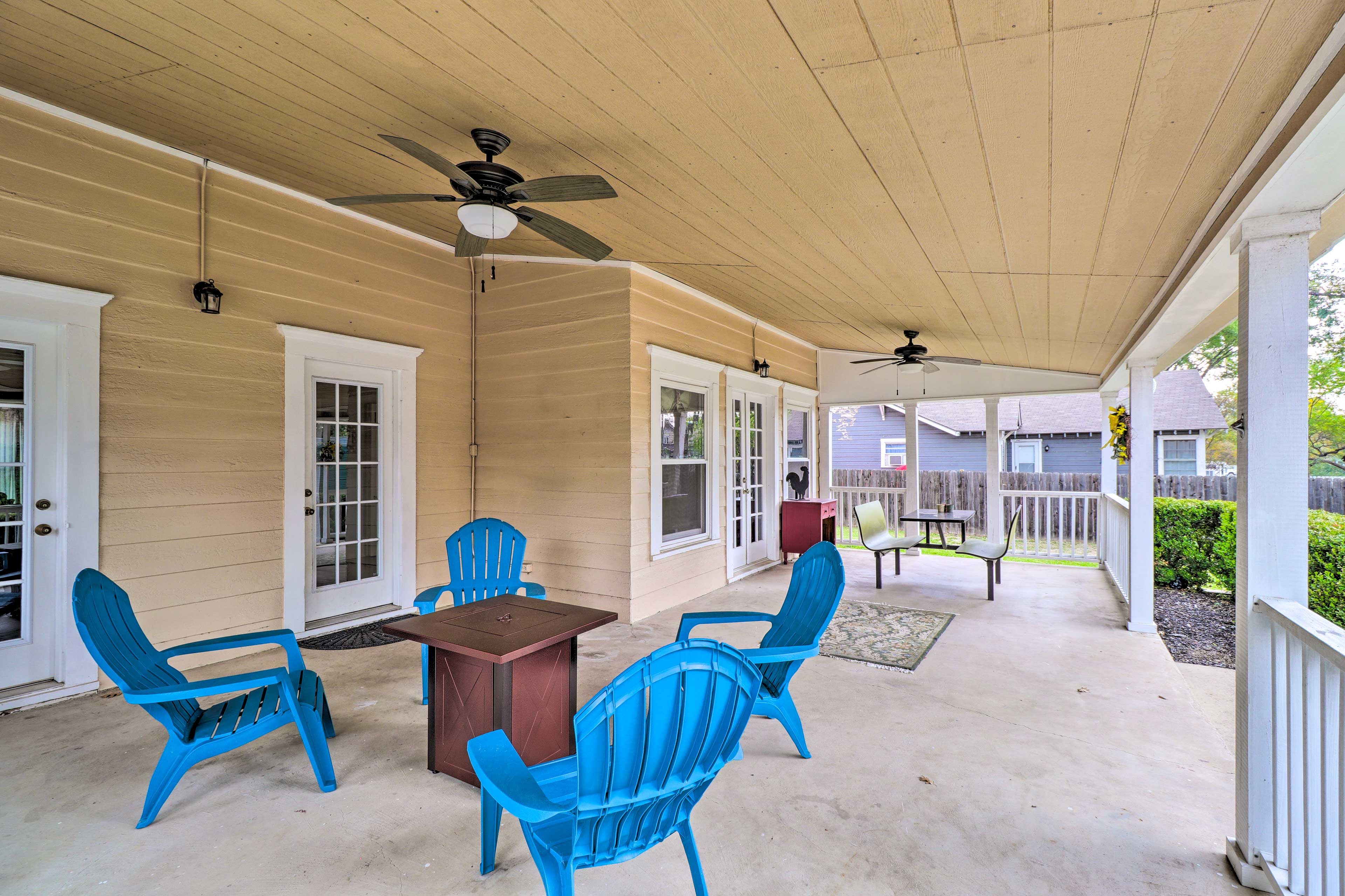 Patio | Fire Pit Table | Outdoor Seating & Dining | Ceiling Fans