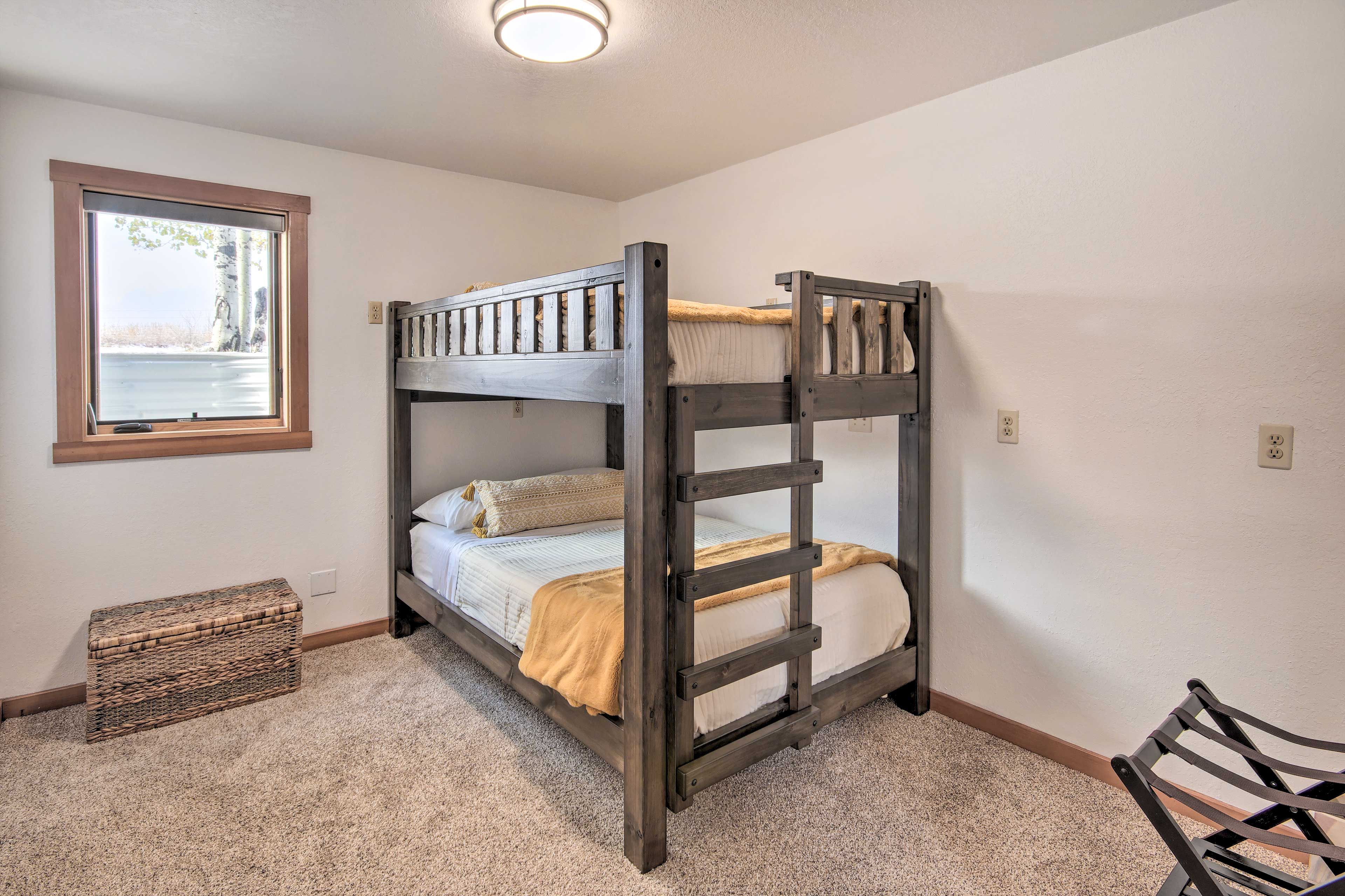 Bedroom 4 | Full Bunk Bed | Basement