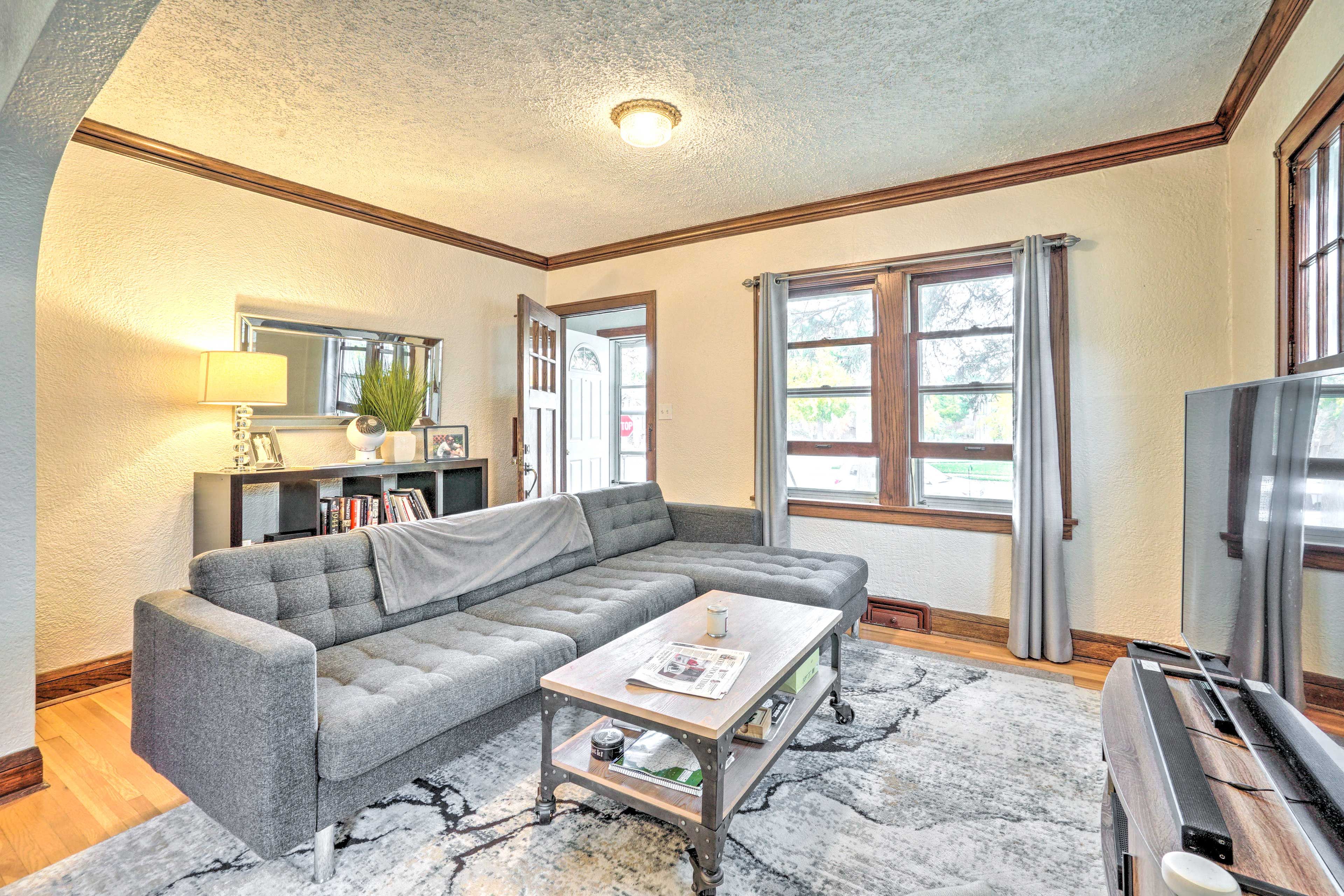 Minneapolis Vacation Rental | 1BR | 1BA | 950 Sq Ft | Stairs Required to Enter