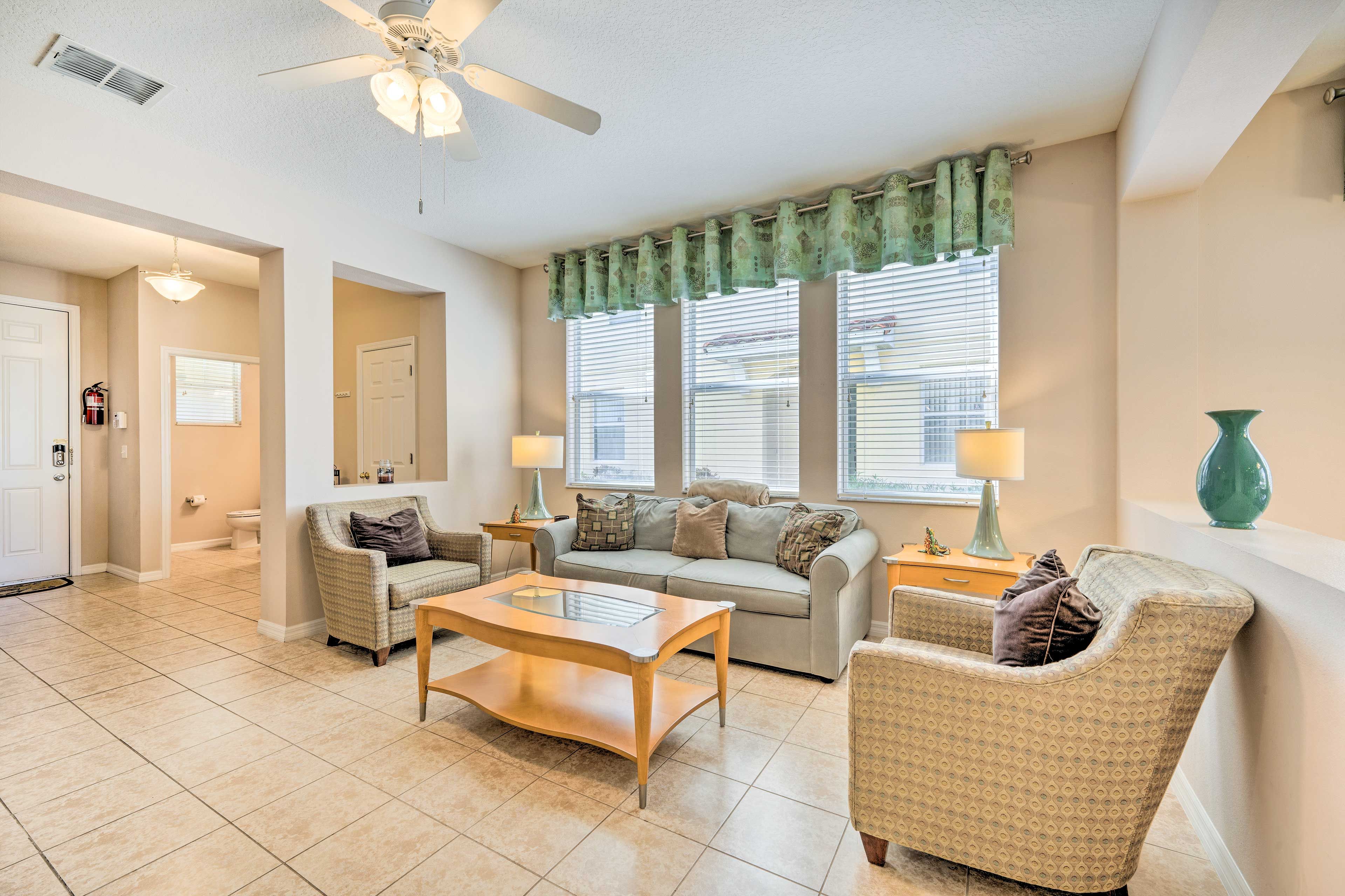 Living Room | Queen Sleeper Sofa | Smart TV | Central Heating & Air Conditioning