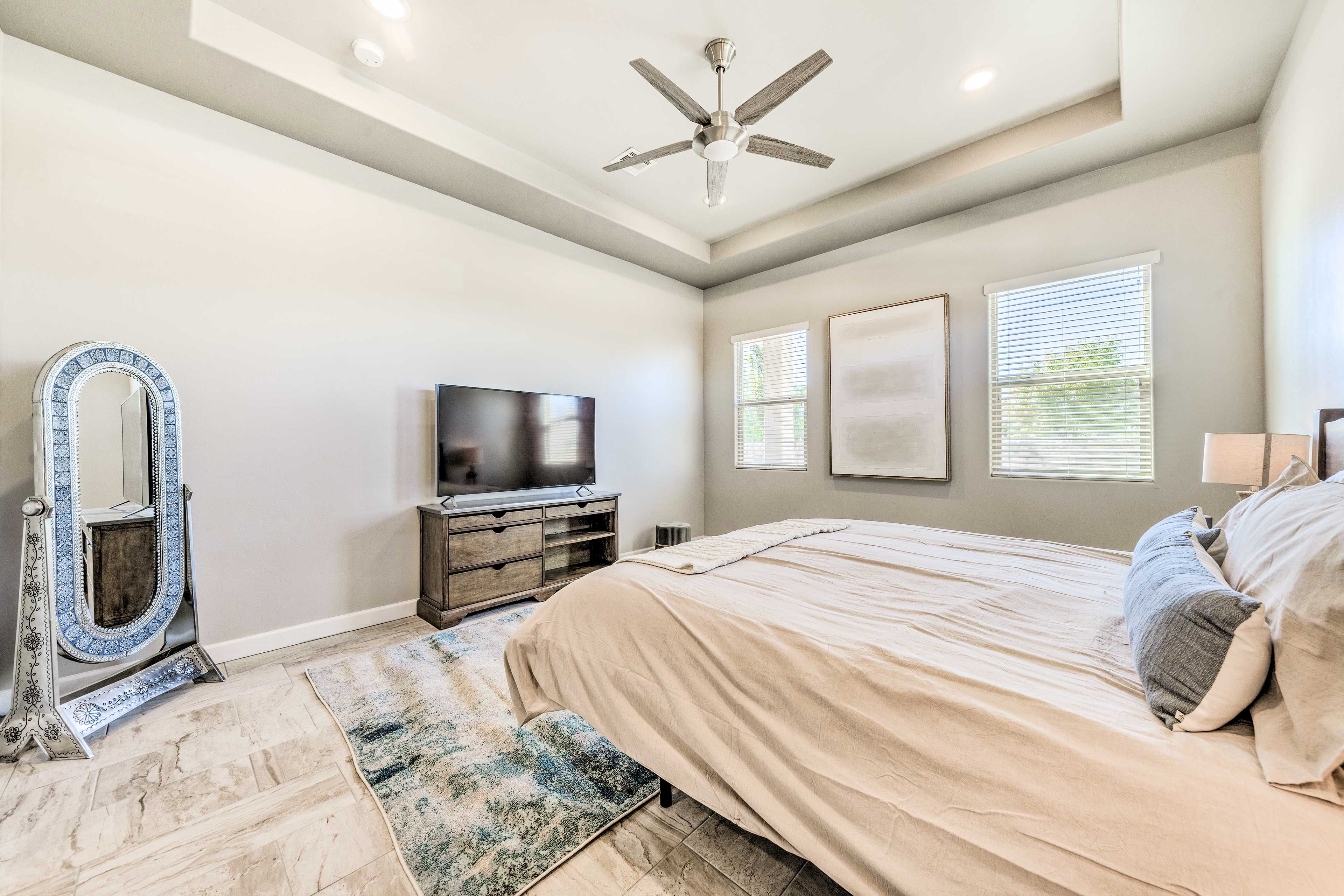 Bedroom 1 | King Bed | Smart TV