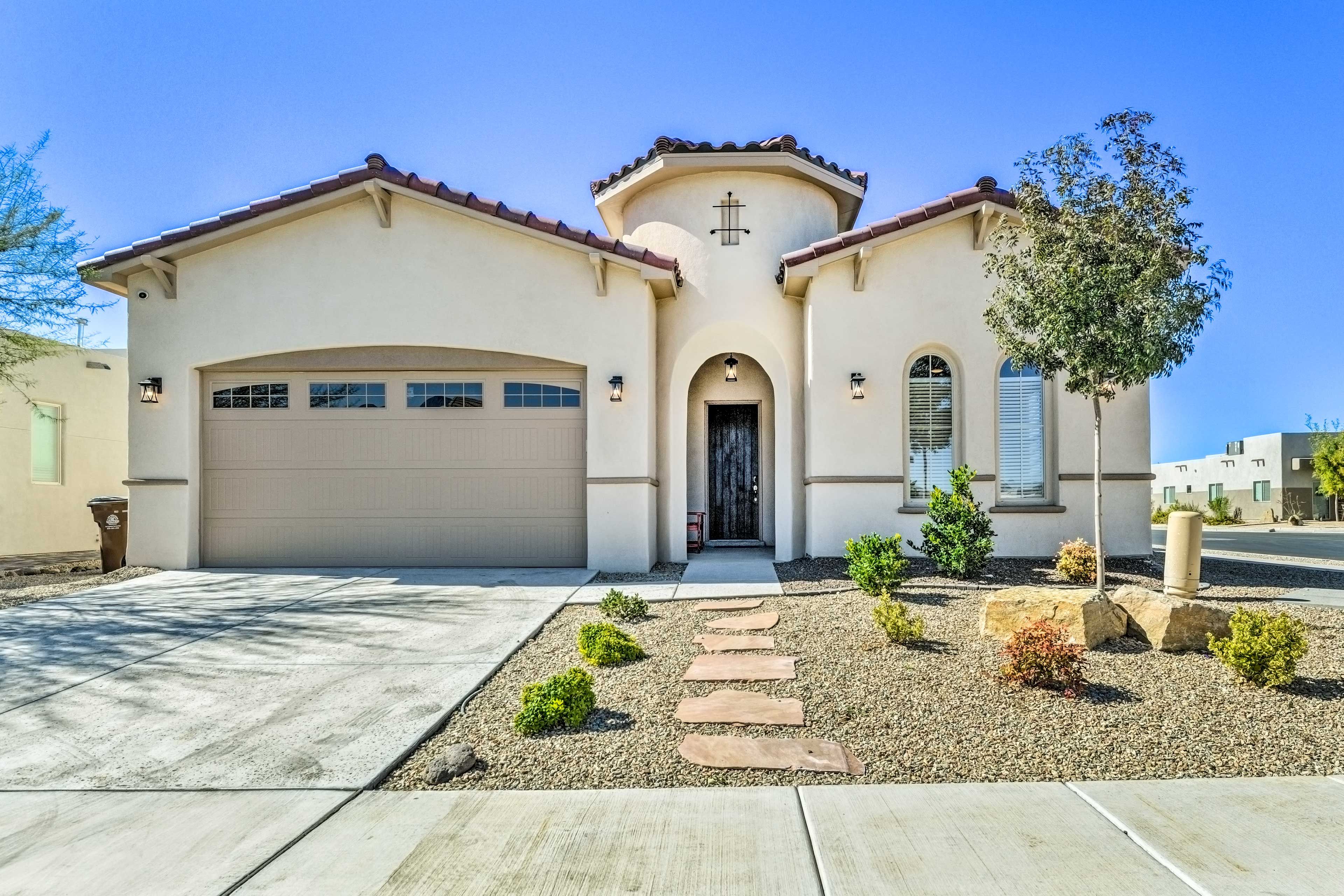 Property Exterior | Garage (1 Vehicle) | Driveway (2 Vehicles)