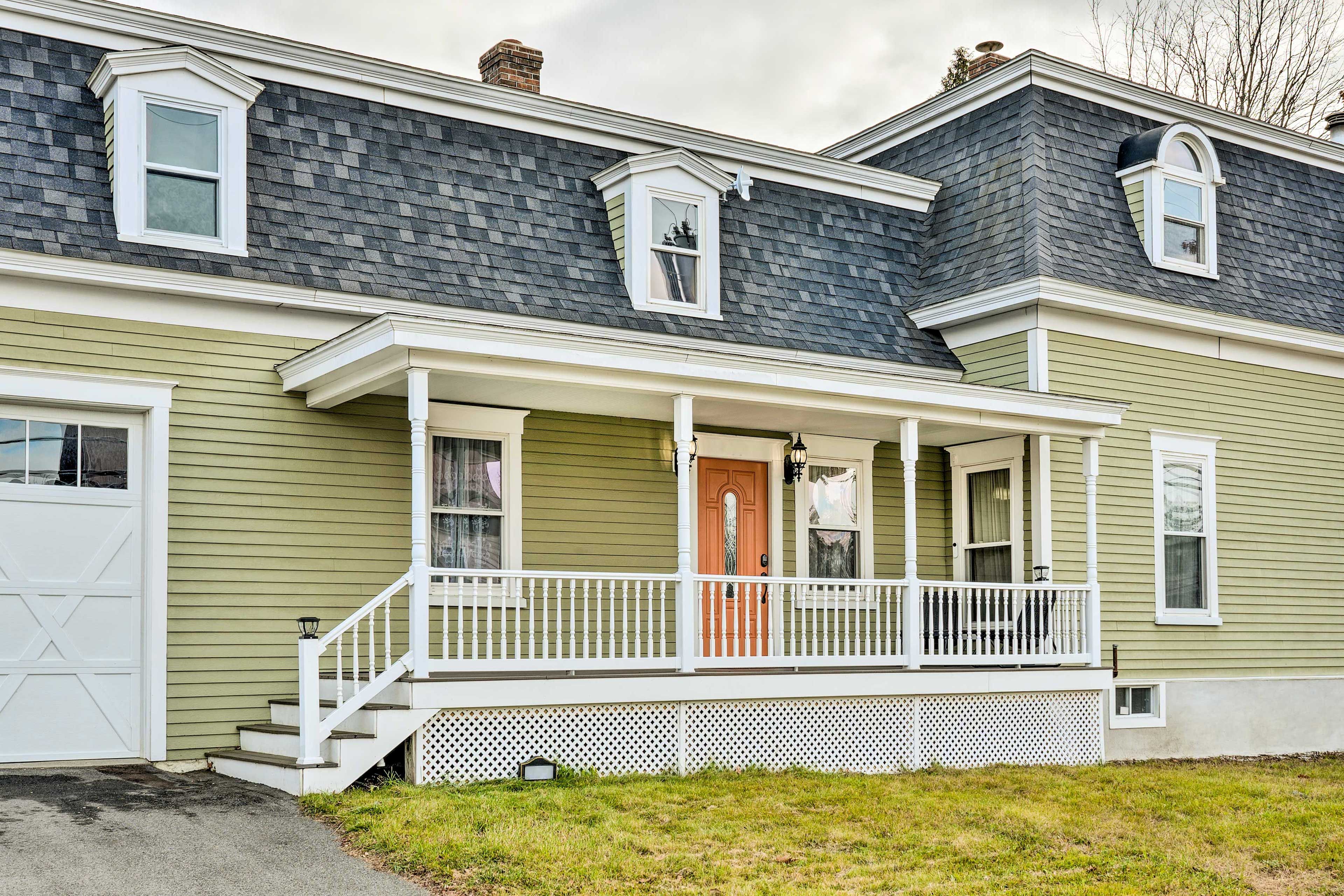 Lancaster Vacation Rental | 3BR | 2BA | Steps Required for Access | 2,300 Sq Ft