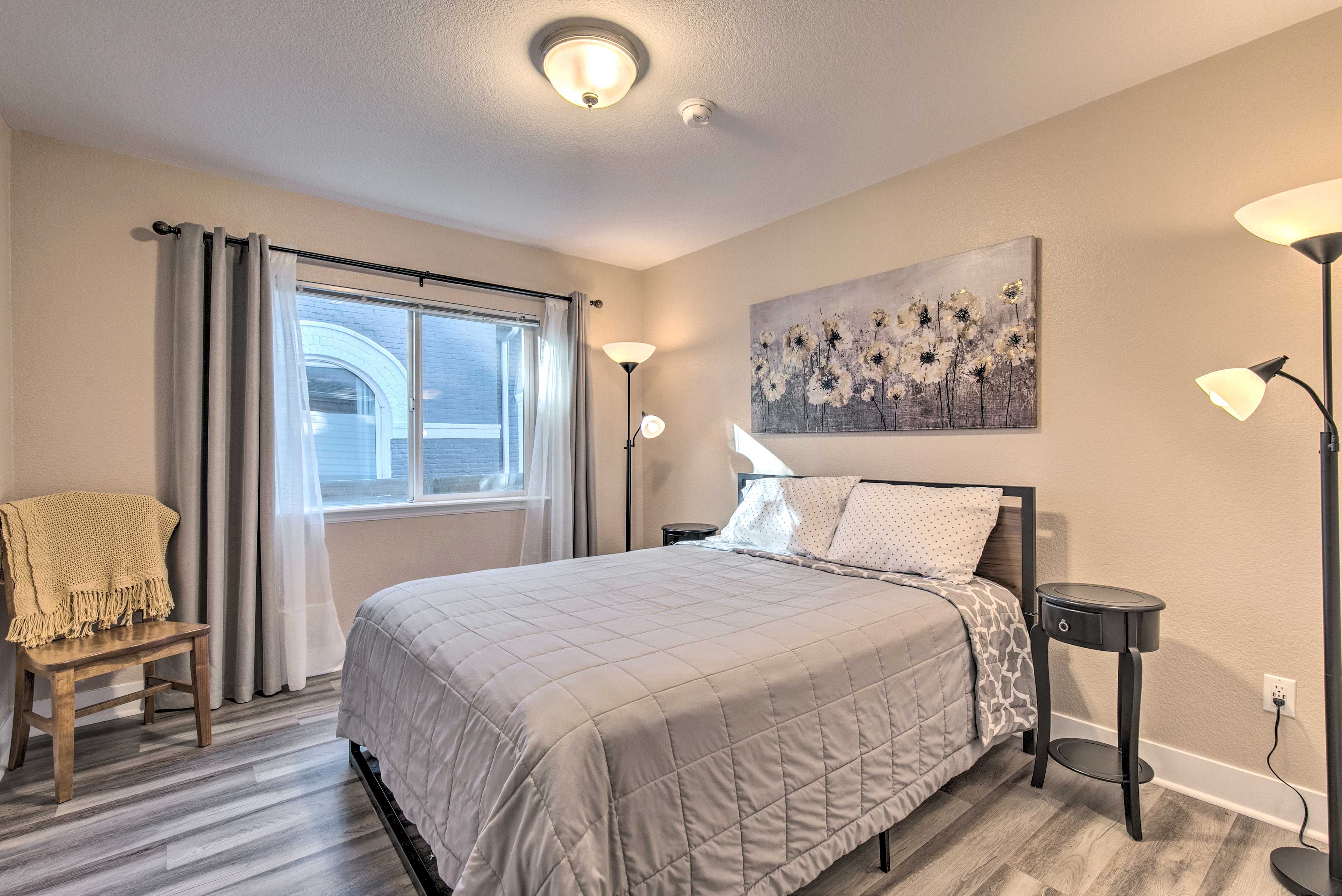 Bedroom 2 | Queen Bed
