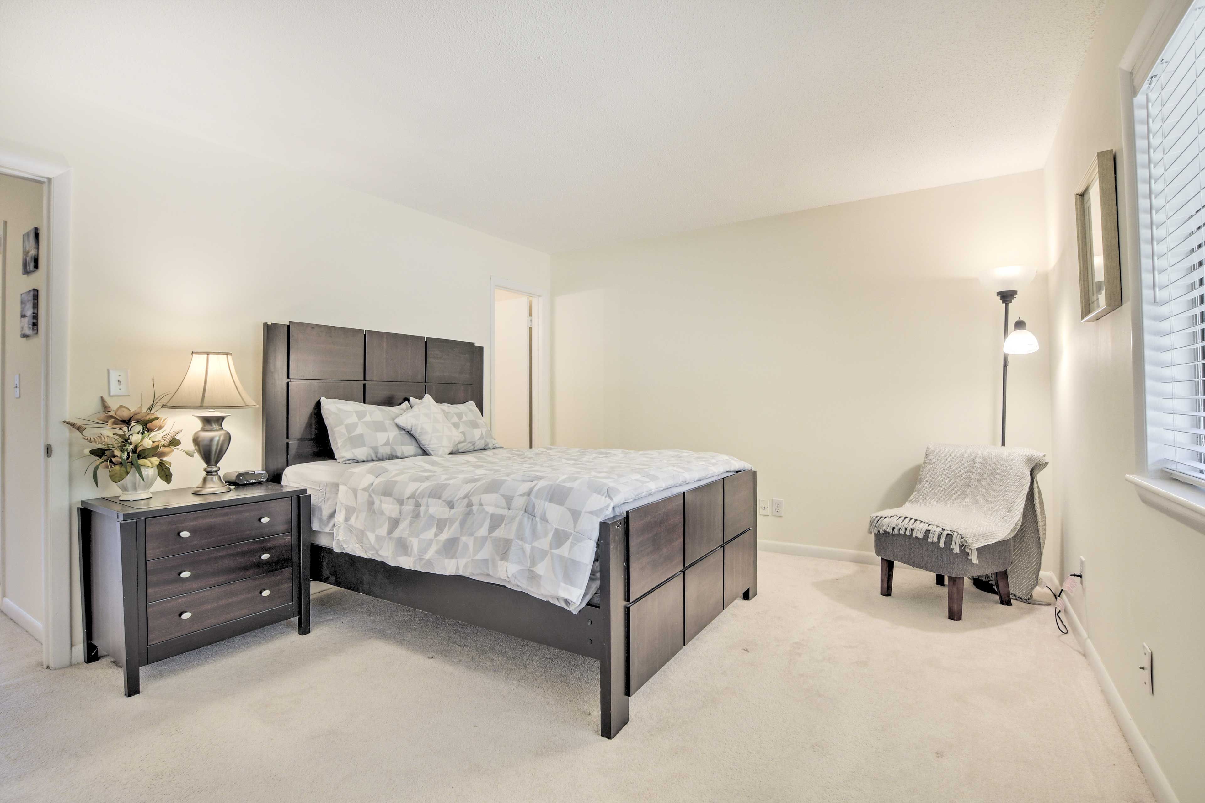 Bedroom 1 | 2nd Floor | Queen Bed | Linens Provided