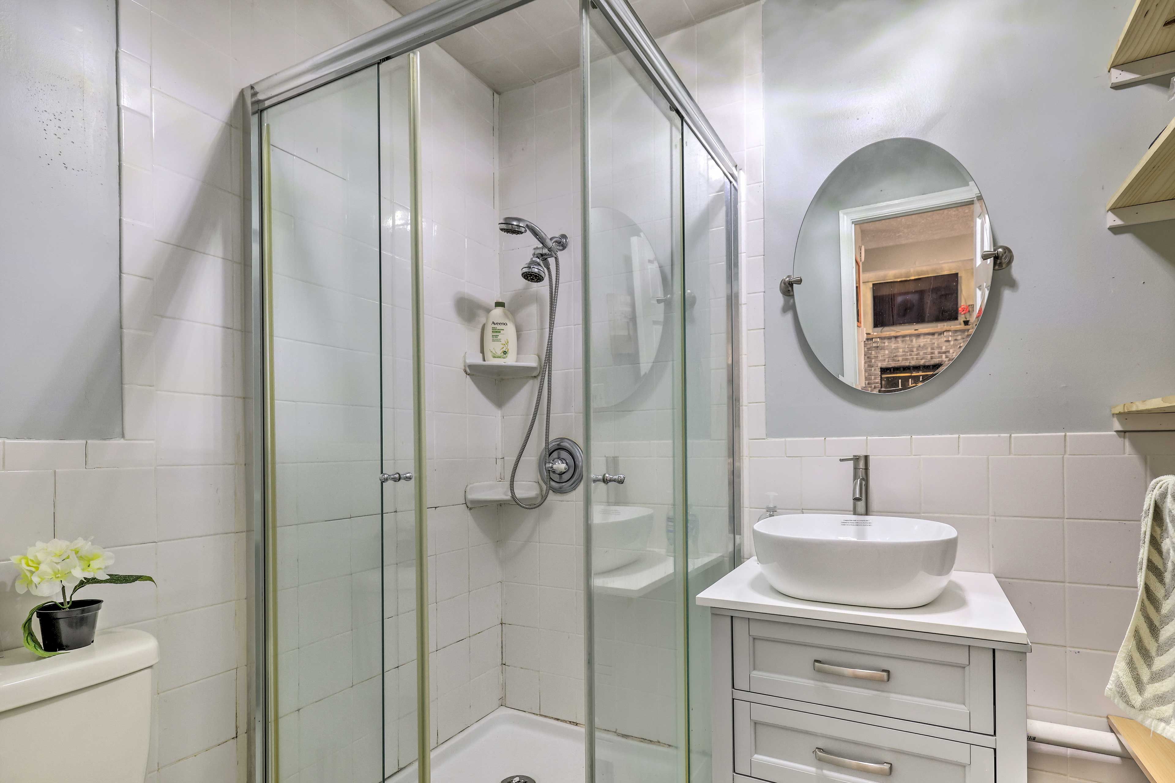 Full Bathroom