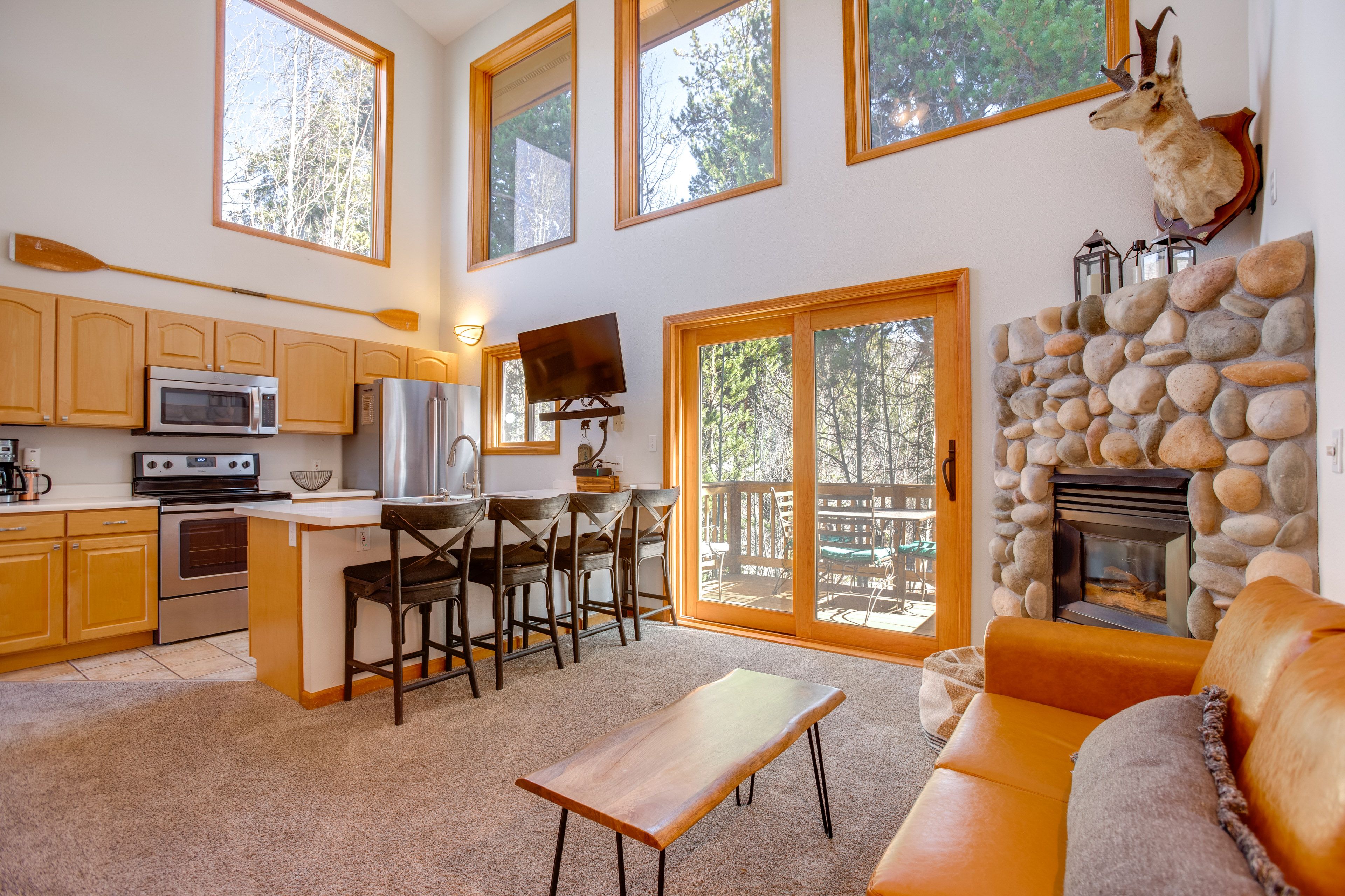 Grand Lake Vacation Rental | 1BR | 2BA | 814 Sq Ft | Stairs Required