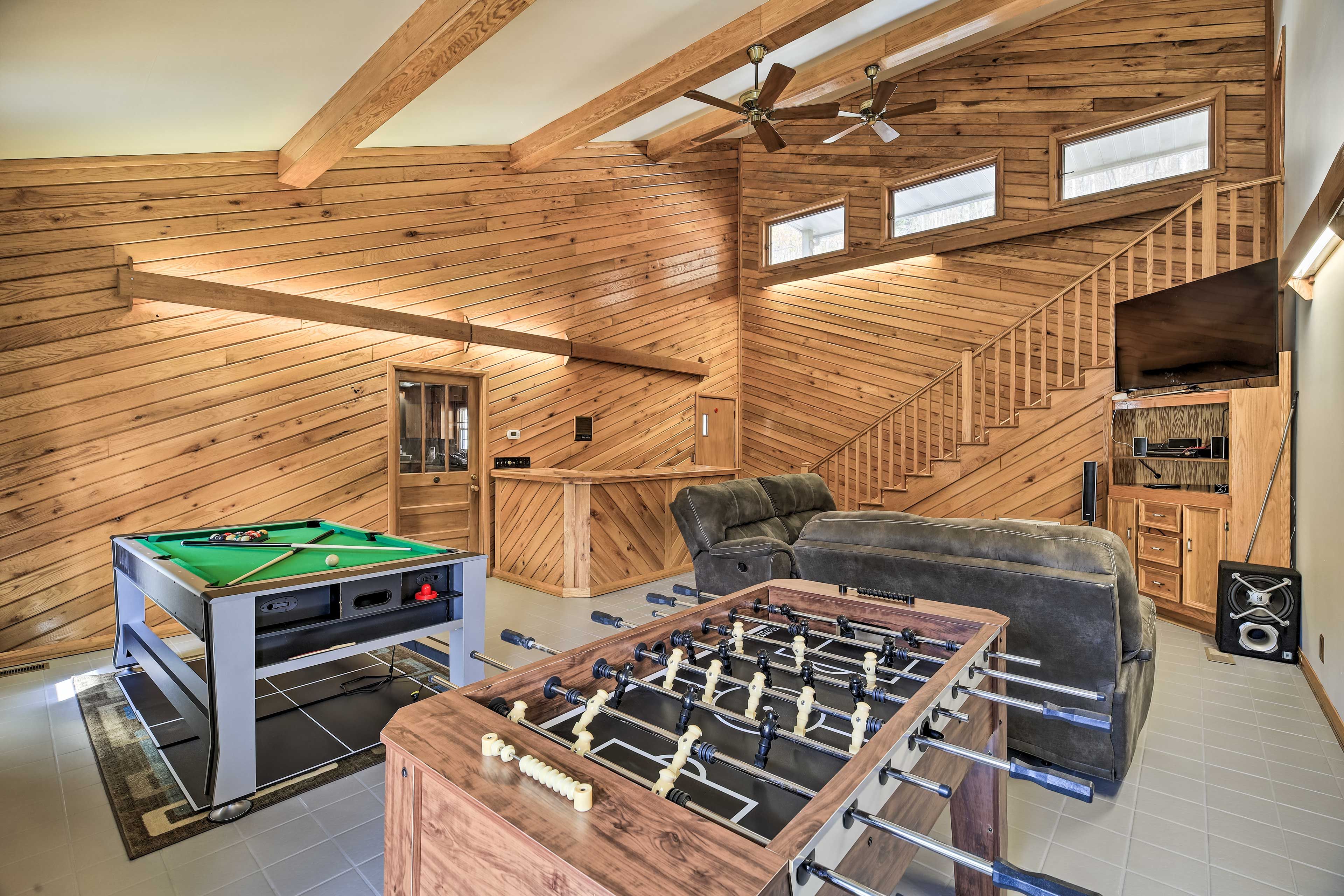 Welch Vacation Rental | 4BR | 2BA | 2,000 Sq Ft | Access Only By Stairs