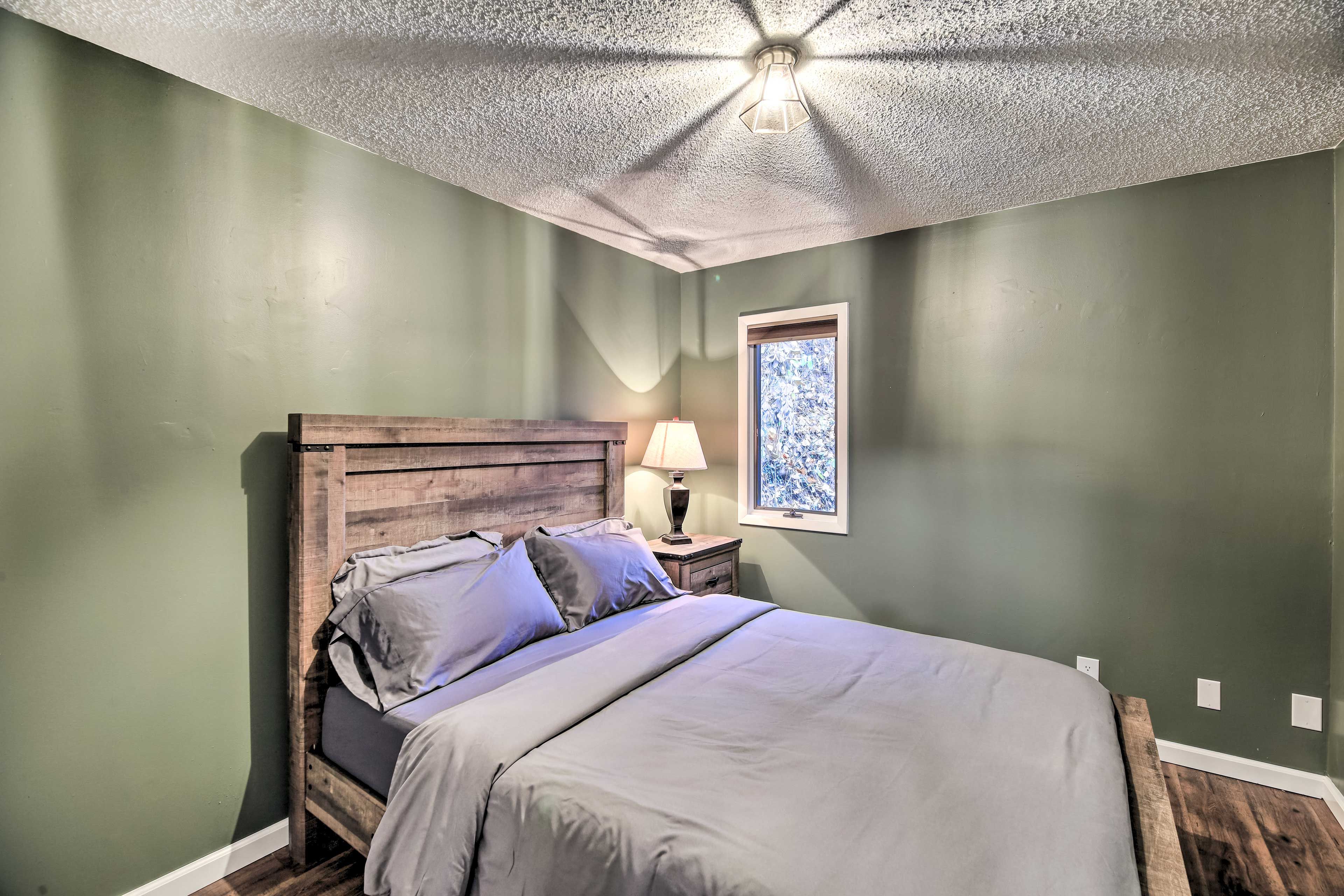 Bedroom 2 | Queen Bed | Linens Provided
