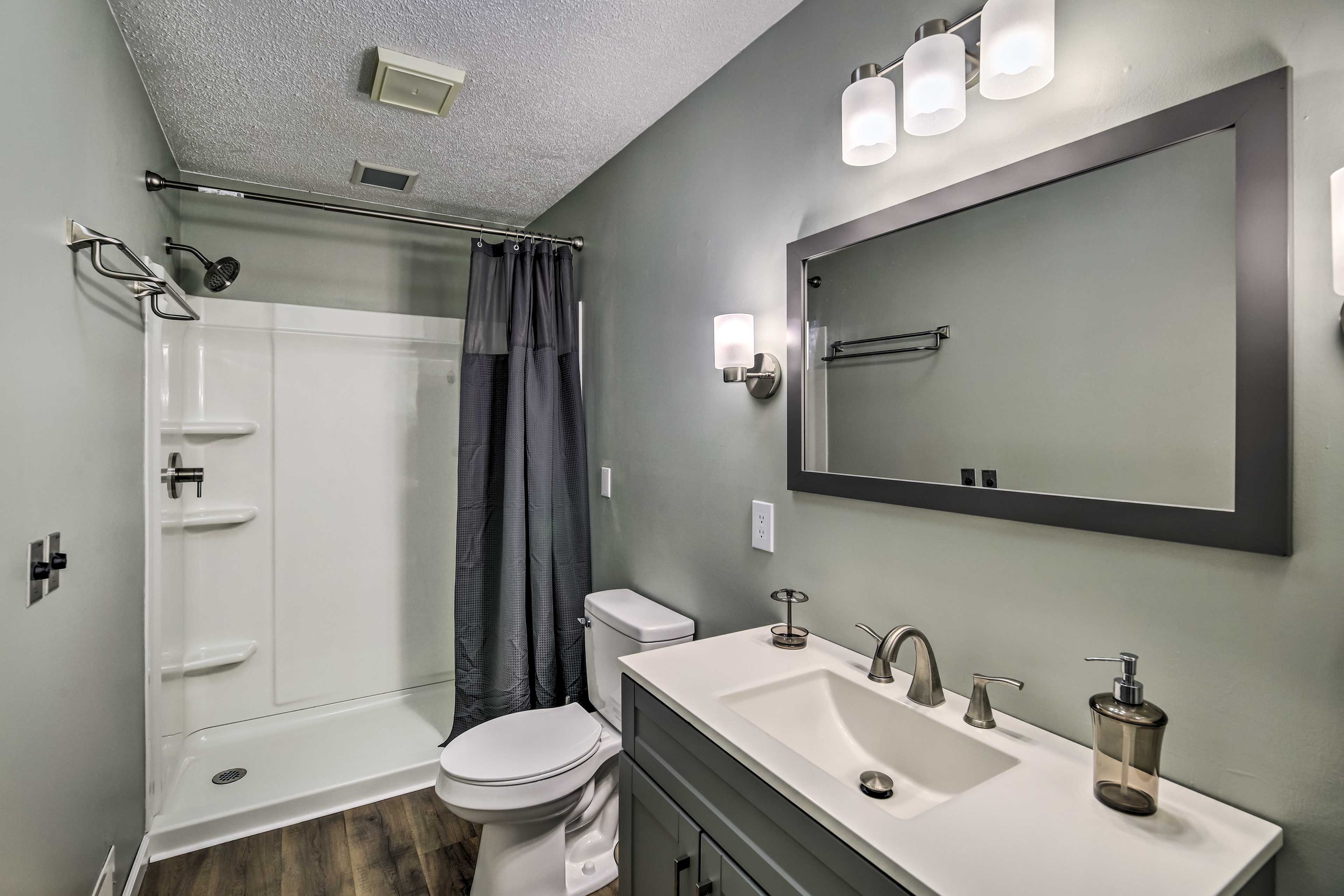 Bathroom | Towels Provided
