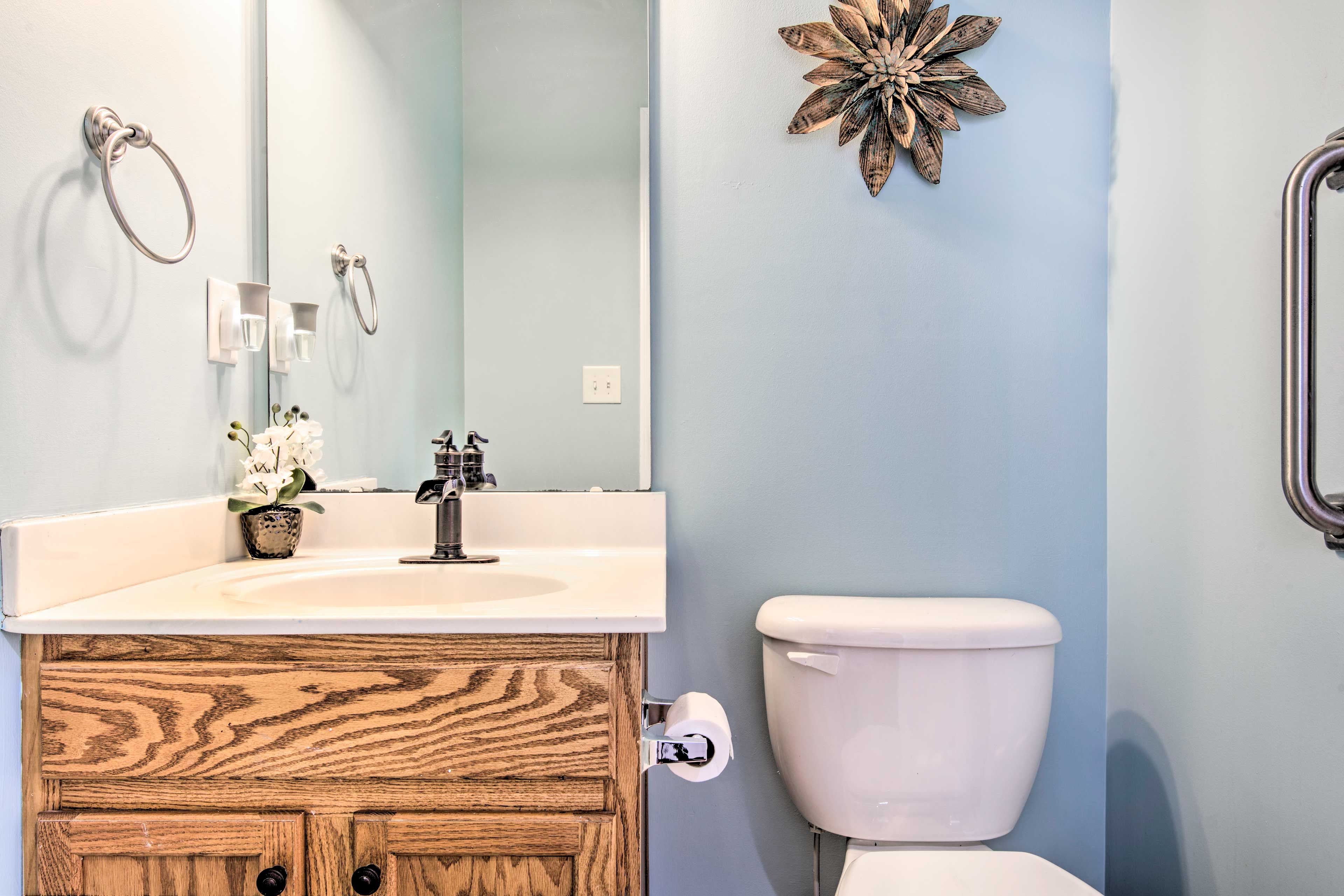 Full Bathroom | 1st Floor | Walk-In Shower | Complimentary Toiletries